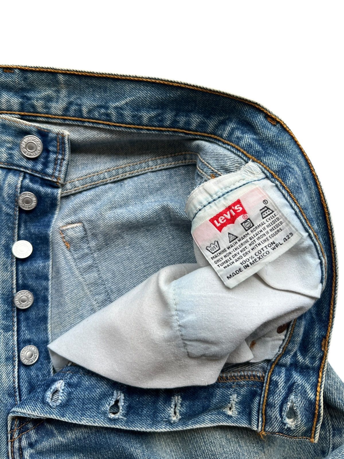 Levi's Vintage Levis 501 Distressed Denim Jeans 33x33 Size US 33 - 10 Thumbnail