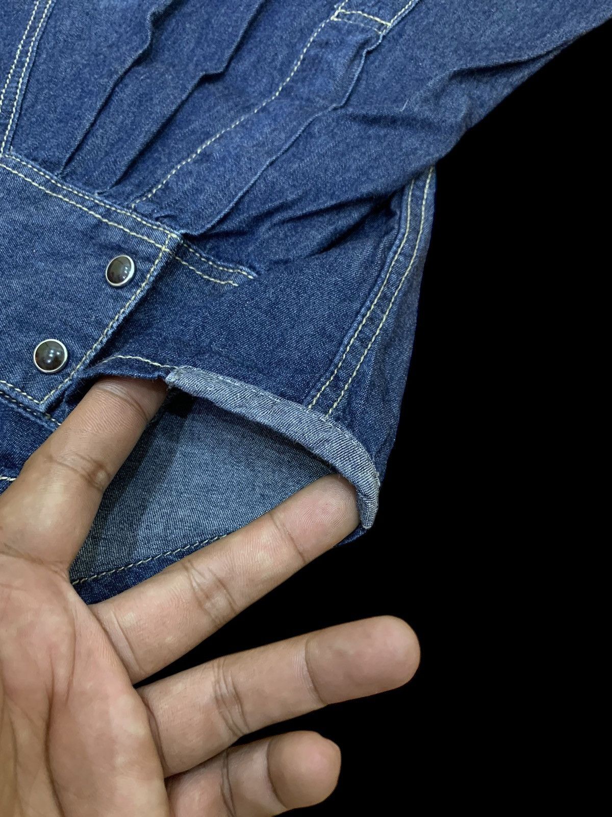 Japanese Brand × Vintage Homme 291295 pearl snap denim shirt Size US M / EU 48-50 / 2 - 10 Thumbnail