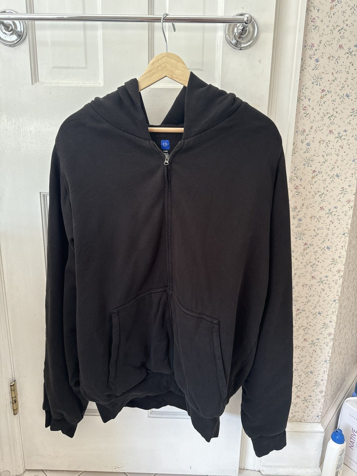 YZY x Gap L zip-up hoodie black