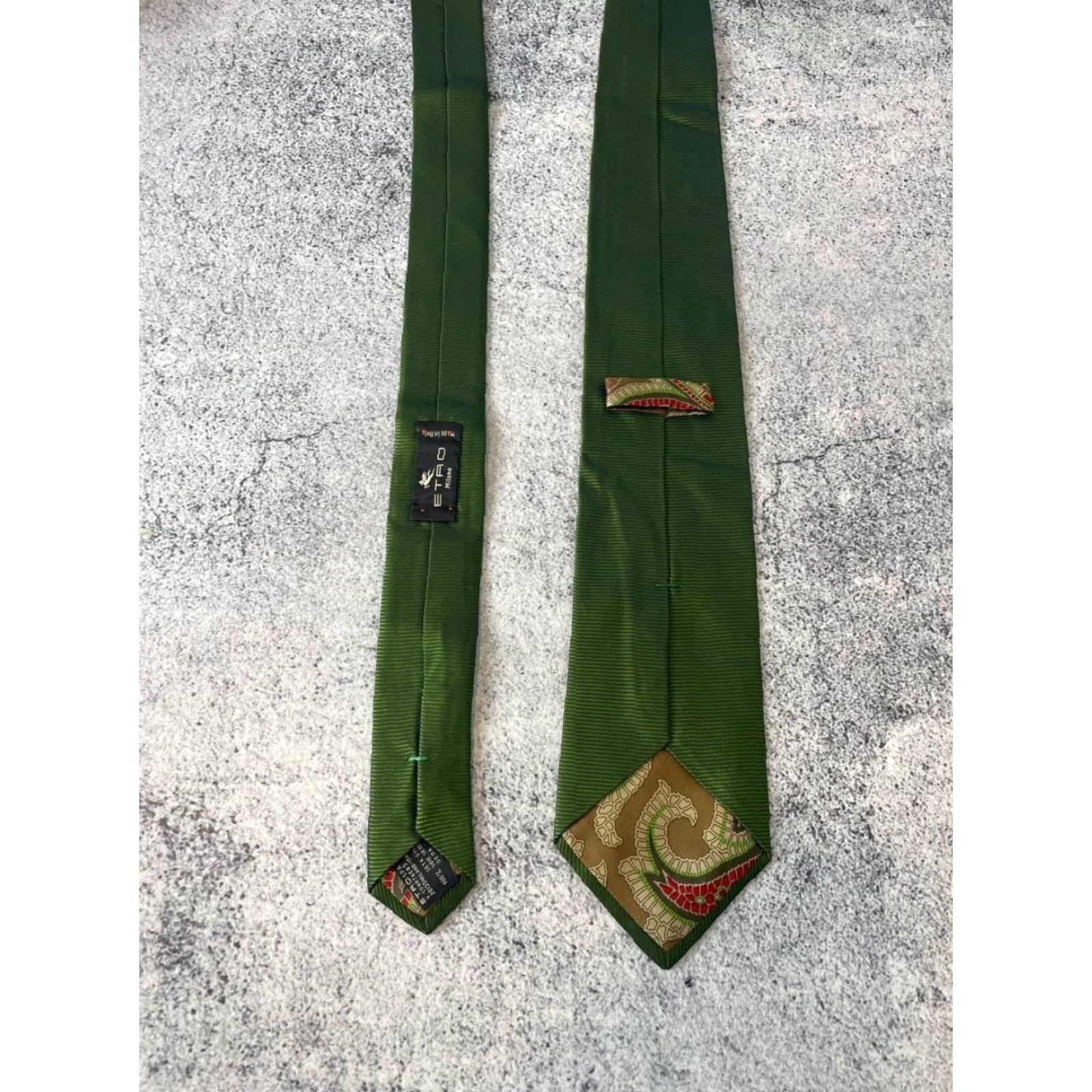 Etro Etro Milano Mens Tie Green Silk Adjustable Necktie Designer Milano Casual Necktie Mens Green Silk Etro Milano Tie Adjustable Classic Modern Size ONE SIZE - 7 Thumbnail