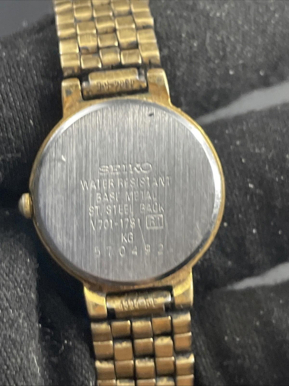 Seiko Seiko V701-1781 Quartz Watch Gold Tone Bracelet New Batt Size ONE SIZE - 7 Thumbnail