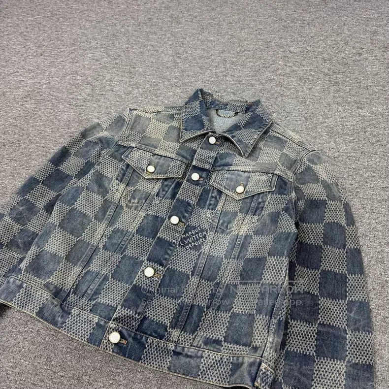 Louis Vuitton Louis Vuitton Make an old checkerboard denim cropped jacke Size US L / EU 52-54 / 3 - 3 Thumbnail