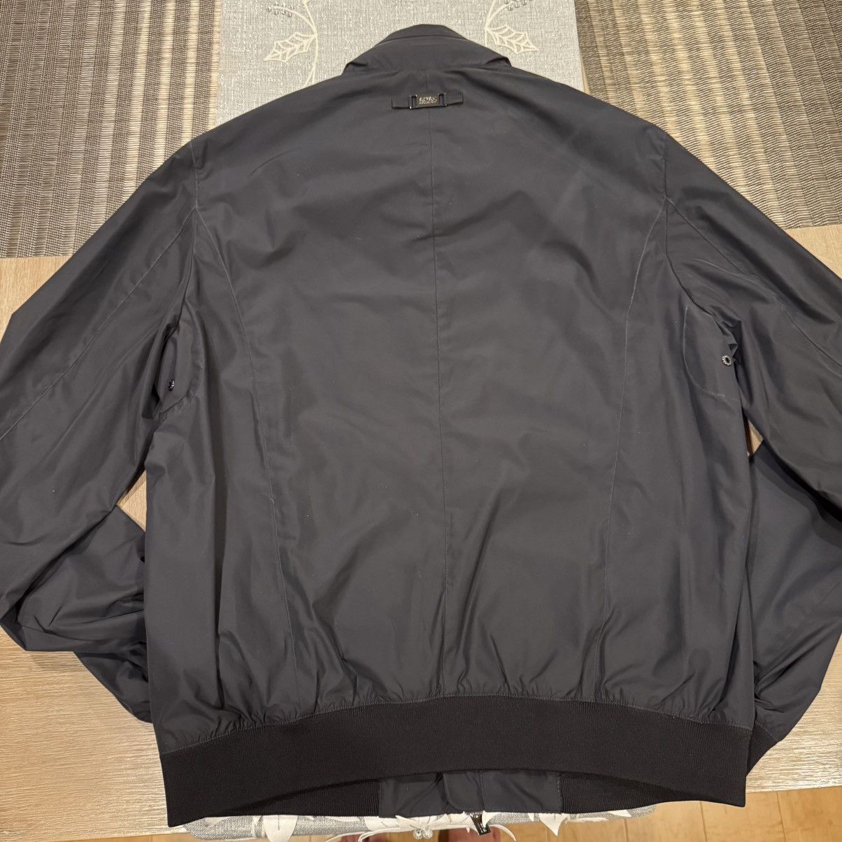 Armani Collezioni Armani Collezioni light jacket Size US S / EU 44-46 / 1 - 2 Thumbnail