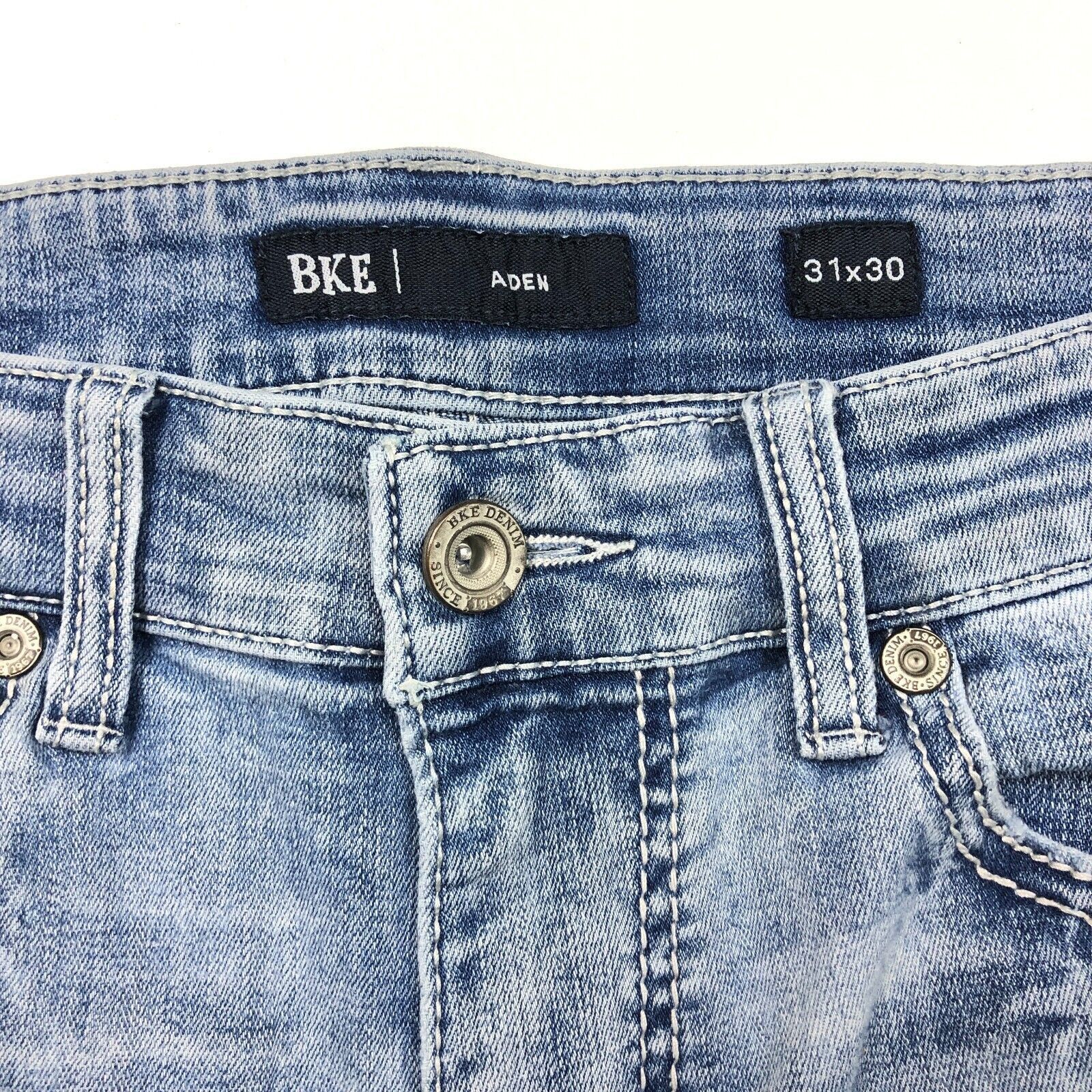 True Religion BKE Aiden Light Wash Denim Jeans Size 31x30 B7 Size US 31 - 6 Thumbnail