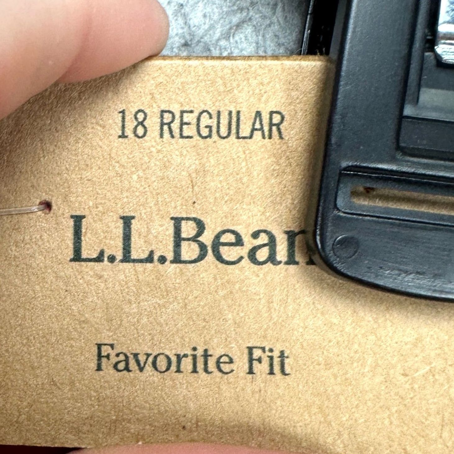 Vintage VINTAGE L.L. Bean Womens Khaki Shorts 18 Rhubarb Washed Chino Favorite Fit Stretch NEW Size 40" / US 18 - 4 Thumbnail