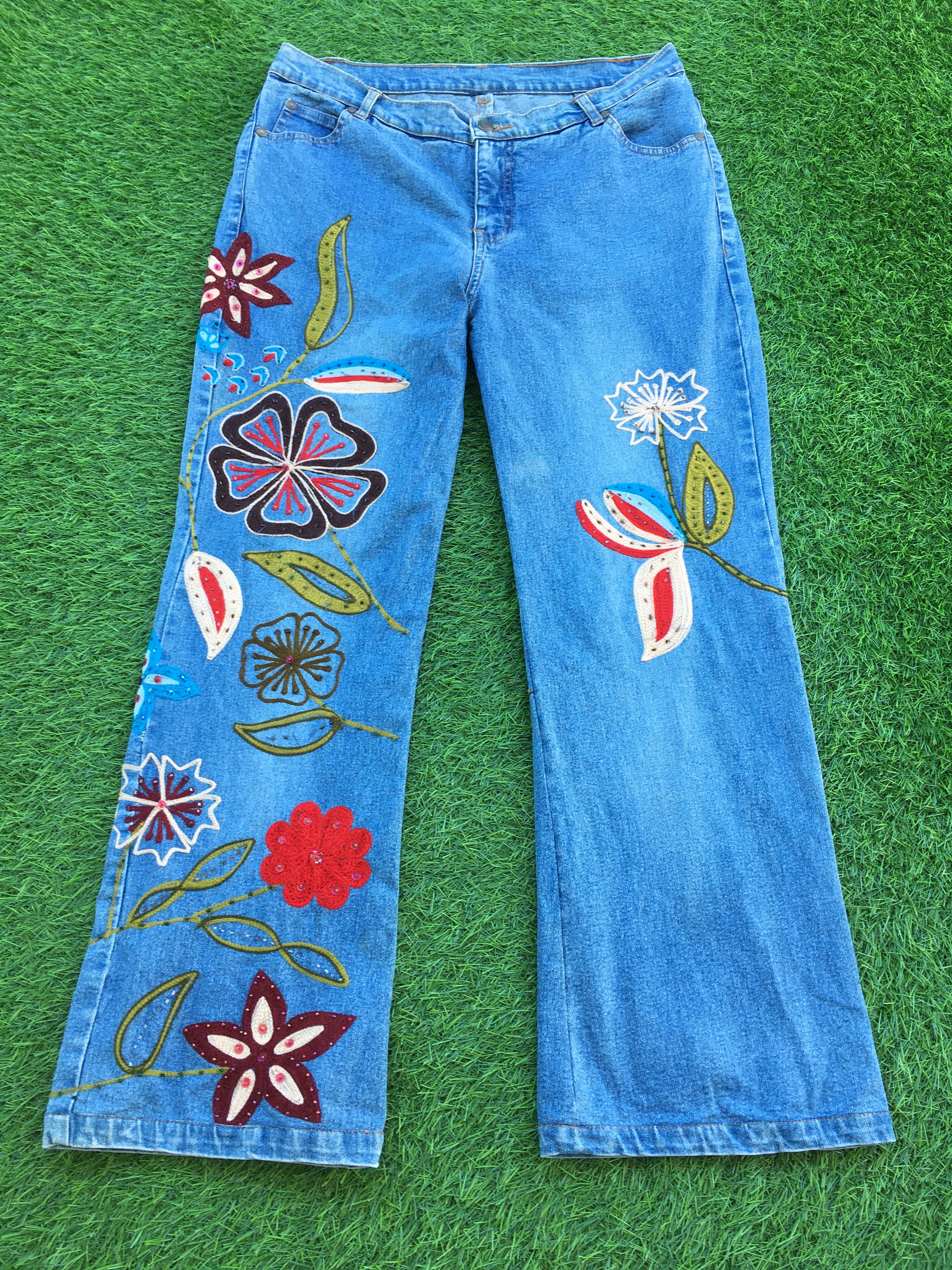 Designer × Jean Hippie Boho Embroidered Flare denim D-1018 Size 30" / US 8 / IT 44 - 1 Thumbnail