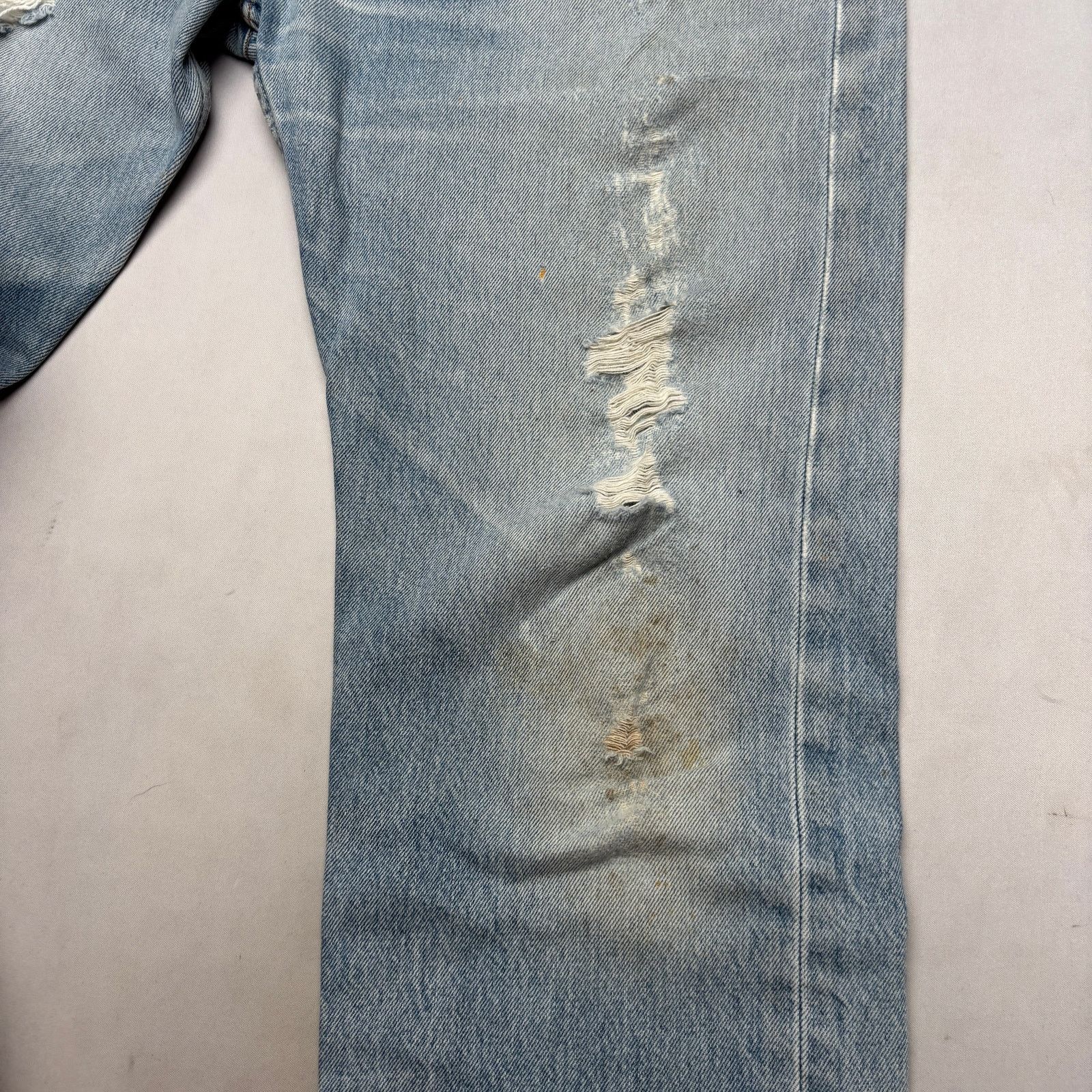 Levi's × Vintage VTG 90s Levi's 501 XX Distressed Straight Leg Jeans 32x29.5 Size US 32 / EU 48 - 14 Thumbnail