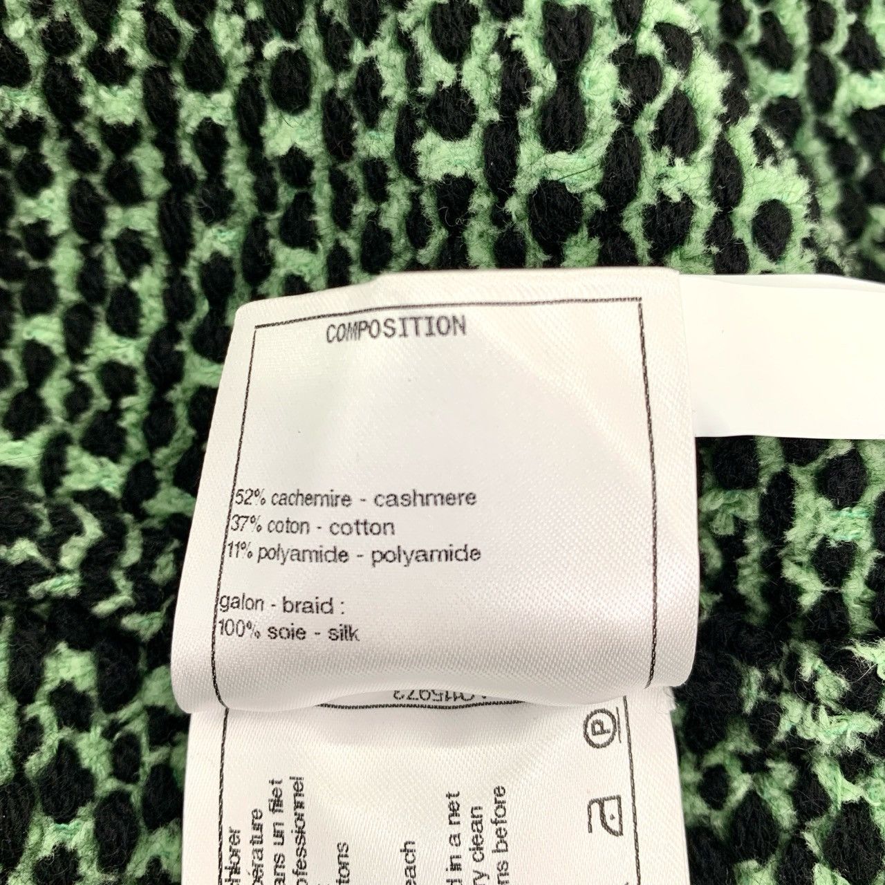 Chanel Chanel Double C Button Trimmed Cashmere Round Tweed Jacket Size XS / US 0-2 / IT 36-38 - 9 Thumbnail