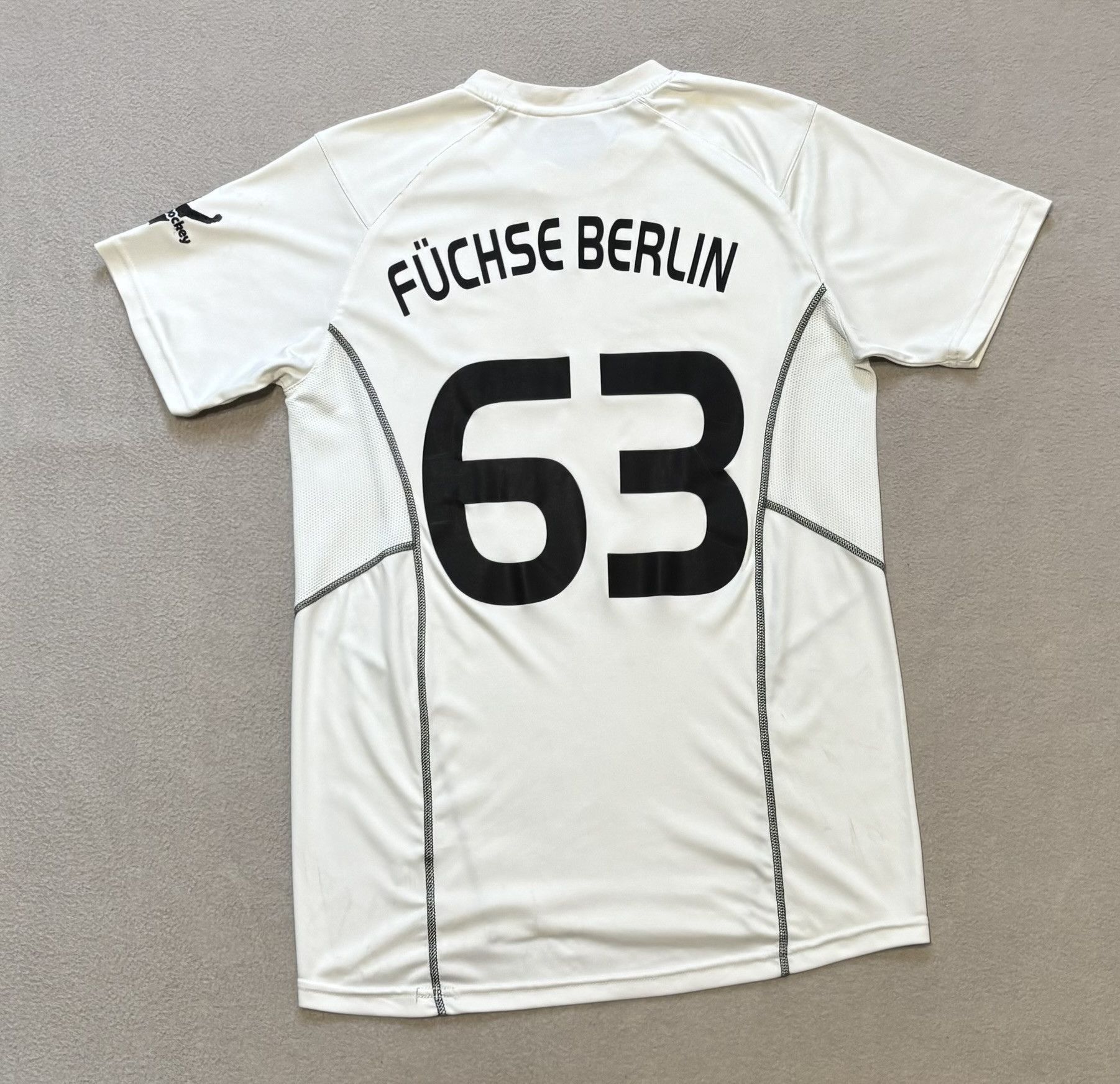Other Fuchse Berlin TSK #63 Handball Jersey Size S Size US S / EU 44-46 / 1 - 12 Thumbnail