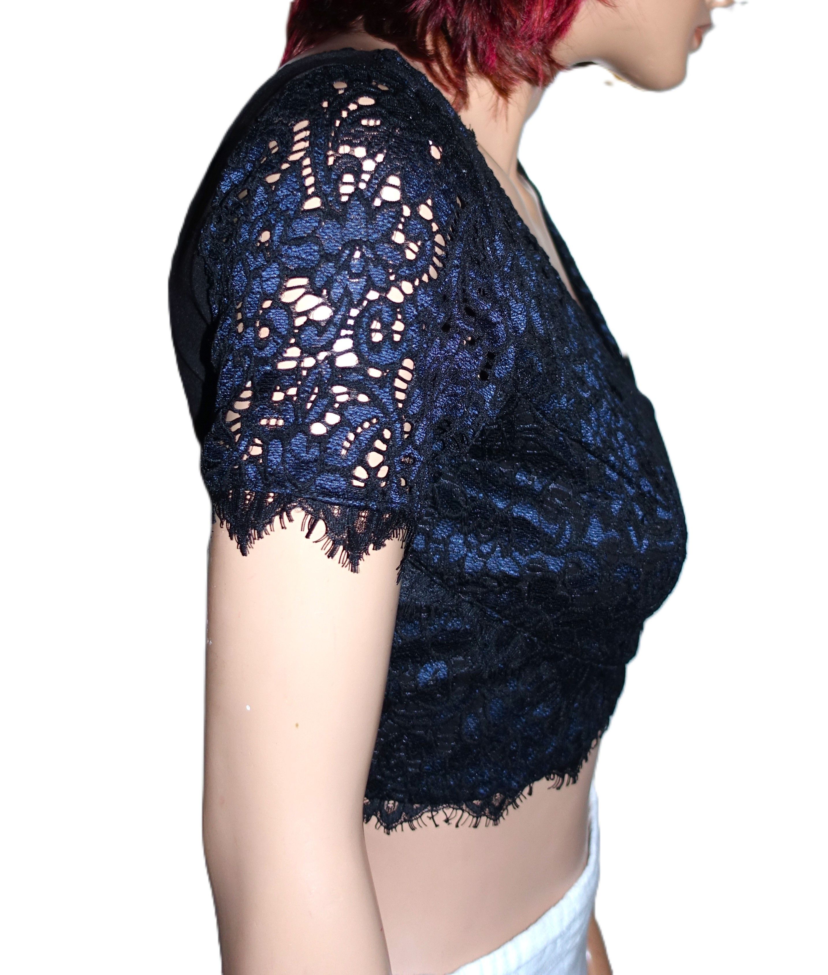 Bebe bebe Black Cropped Lace Blouse SP Size S / US 4 / IT 40 - 6 Thumbnail