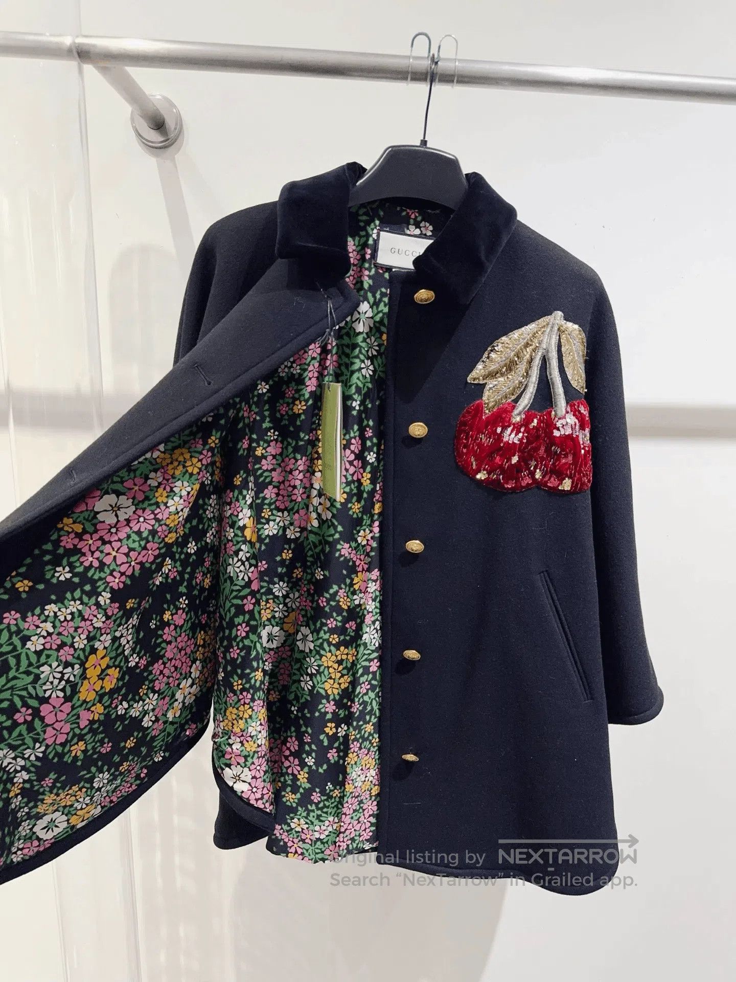Gucci Gucci Cape Style Coat. Size XS / US 0-2 / IT 36-38 - 3 Thumbnail