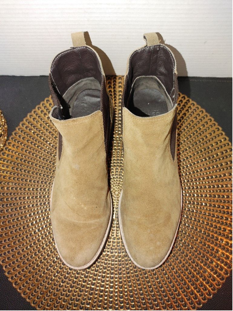Donald Pliner Donald J. Pliner Carisac Model Bootie Size 8.5M Size US 8.5 / IT 38.5 - 3 Thumbnail