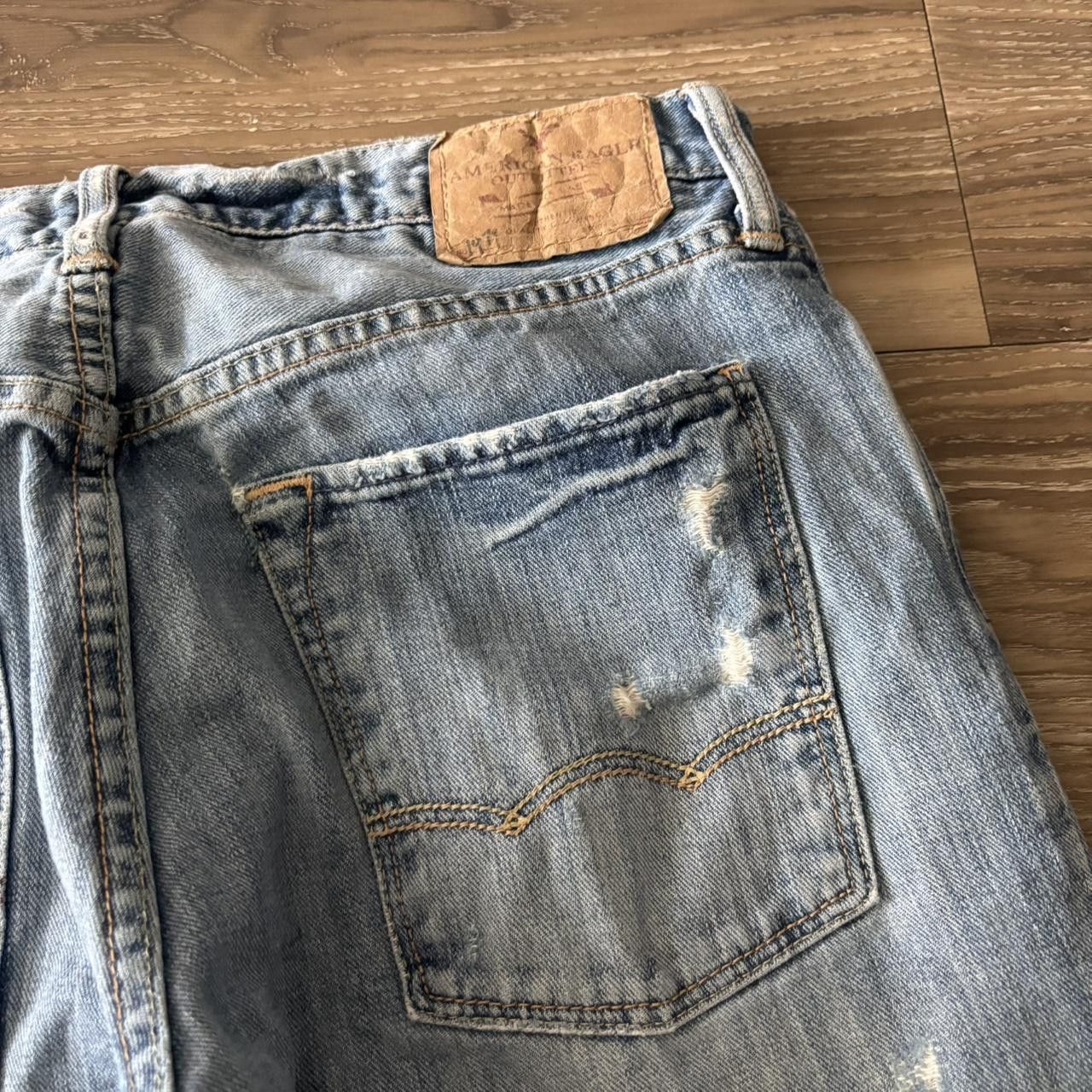 American Eagle Outfitters Crazy Vintage Y2K/2000s Grunge American Eagle Light Wash Low Boot Denim Jeans! 31x30 Size US 31 - 7 Thumbnail