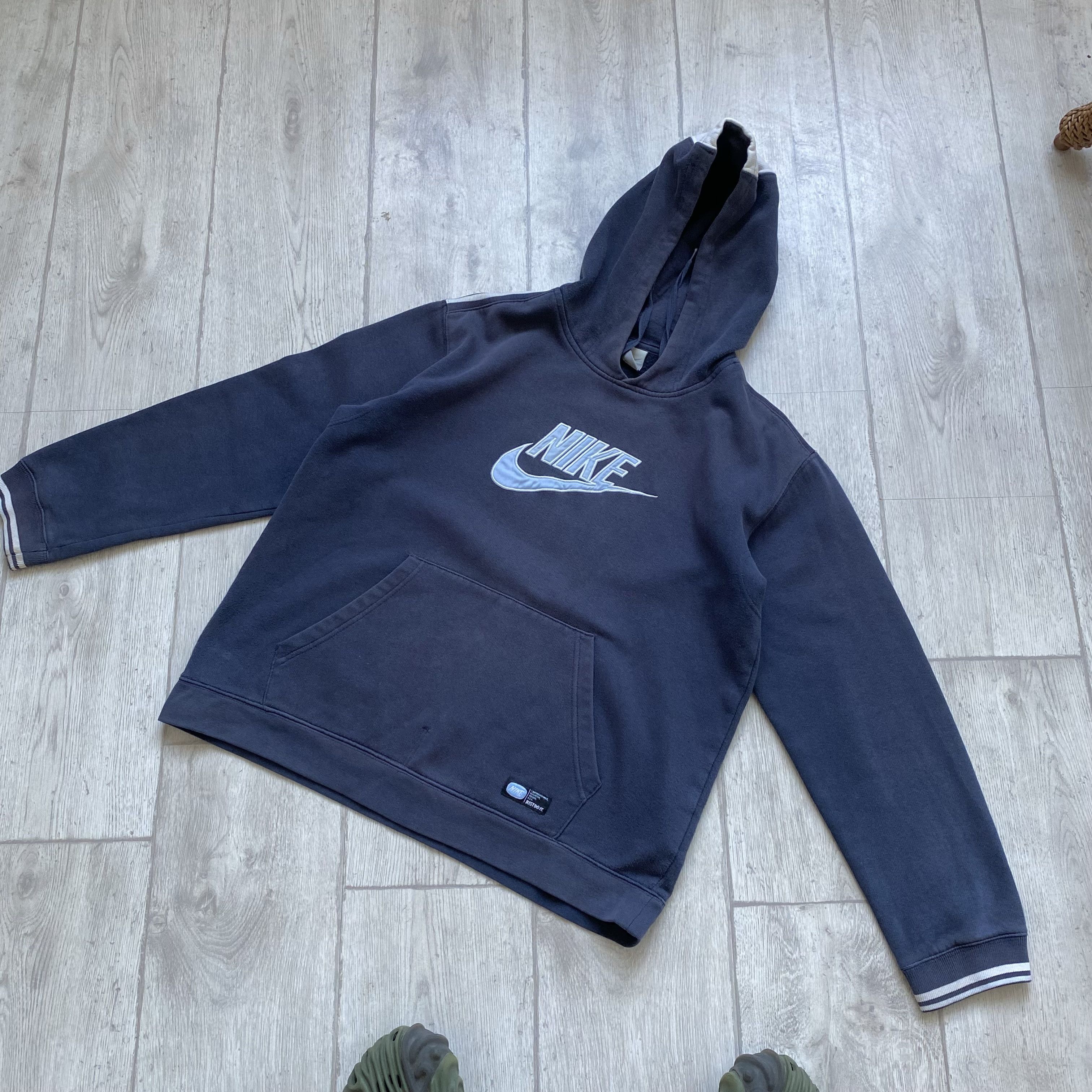 Nike Vintage Faded Nike Hoodie Center logo swoosh Size US XS / EU 42 / 0 - 9 Thumbnail