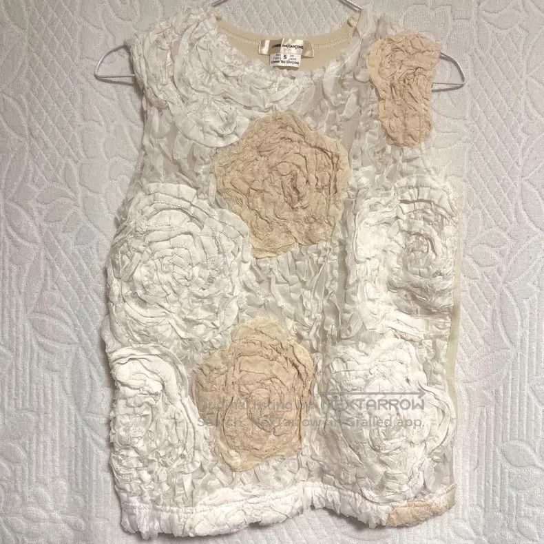 Comme des Garcons Comme Des Garcons 3D Rose Bud Vest Size S / US 4 / IT 40 - 1 Thumbnail