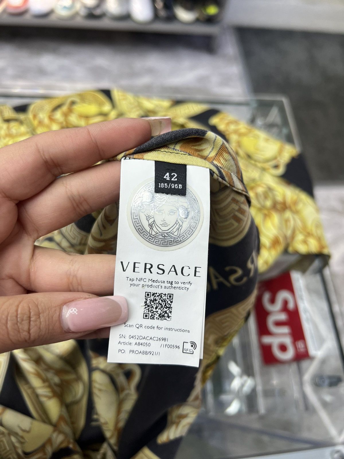 Versace Versace Madusa Print Long Sleeve Button Up Size US XS / EU 42 / 0 - 8 Thumbnail