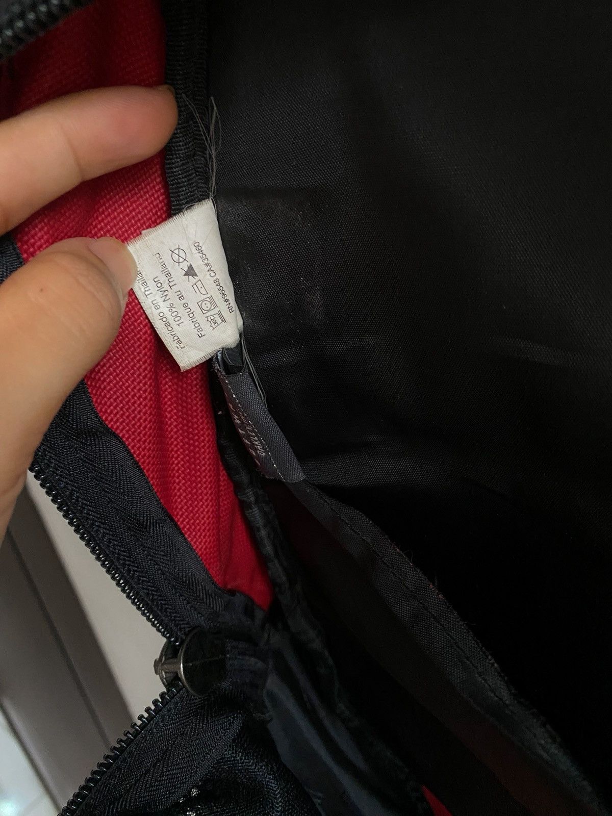 Oakley Vtg Oakley Backpack Size 30 - 10 Thumbnail