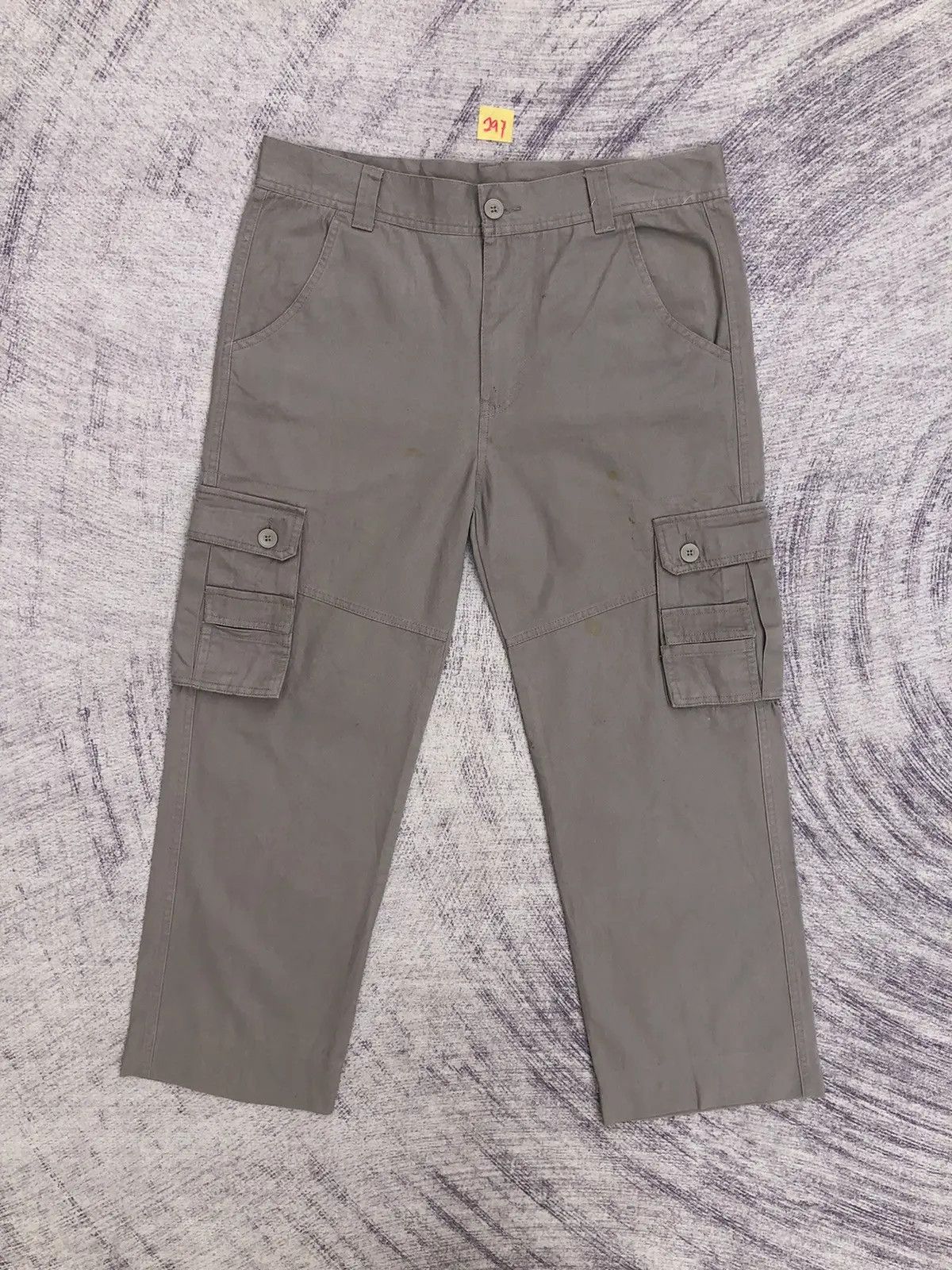 Japanese Brand × Vintage Straight Leg Cargo Pants Loose Bottoms With 6 Pocket Size US 34 / EU 50 - 1 Thumbnail