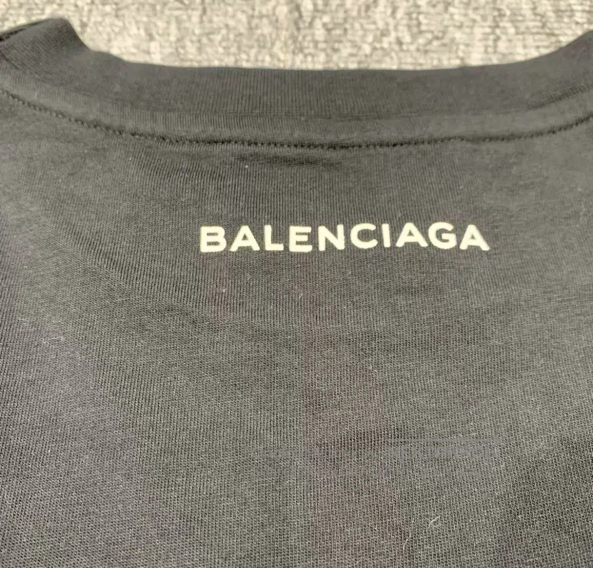 Balenciaga Balenciaga Paris night view Tee. Size S / US 4 / IT 40 - 4 Thumbnail