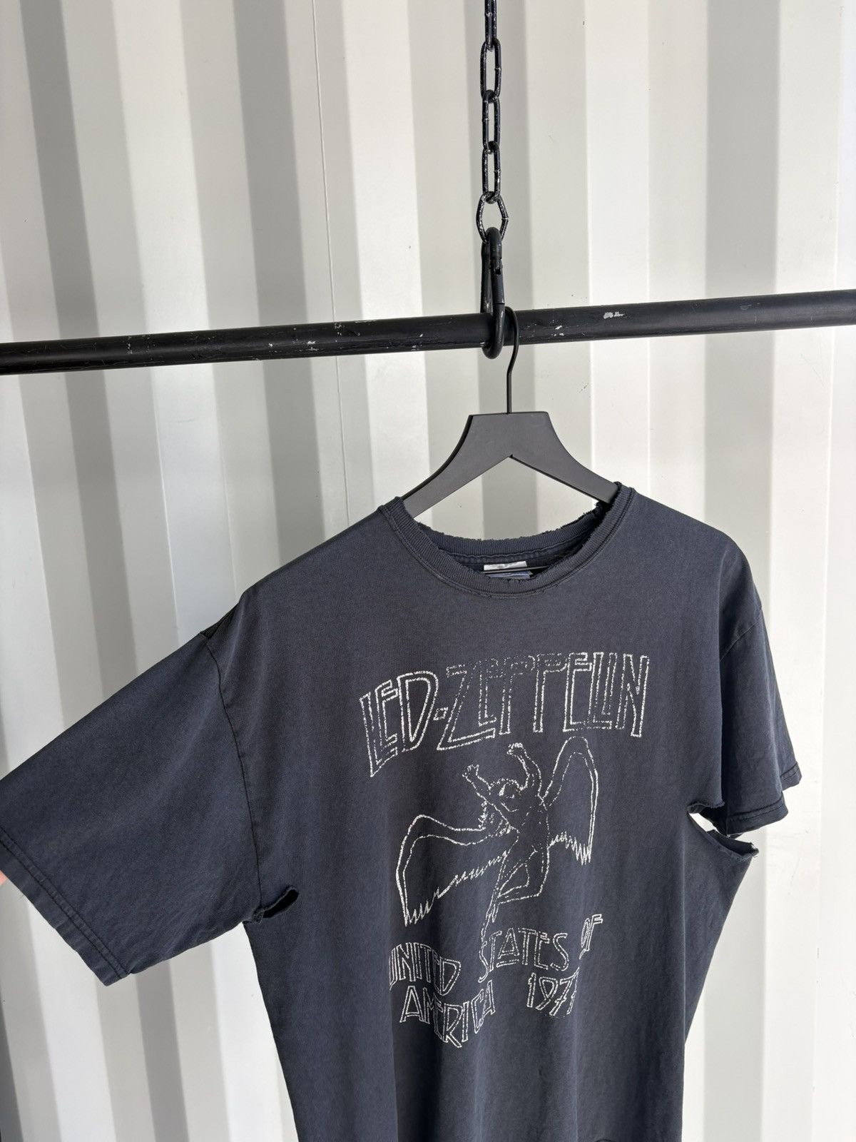 Band Tees Thrashed Led Zeppelin Sun Faded Distressed Shirt ERD GRUNGE Size US XL / EU 56 / 4 - 4 Thumbnail