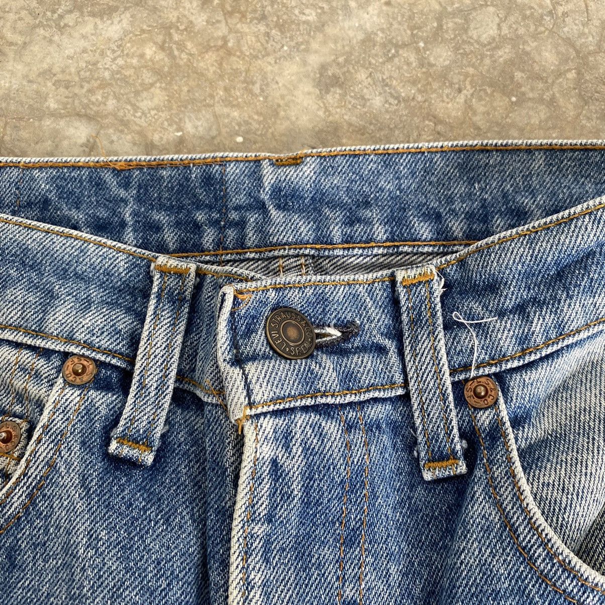 Levi's Size 28x28 Vintage 80’s Levi’s 505 Faded Blue Denim Jeans Size US 28 / EU 44 - 9 Thumbnail