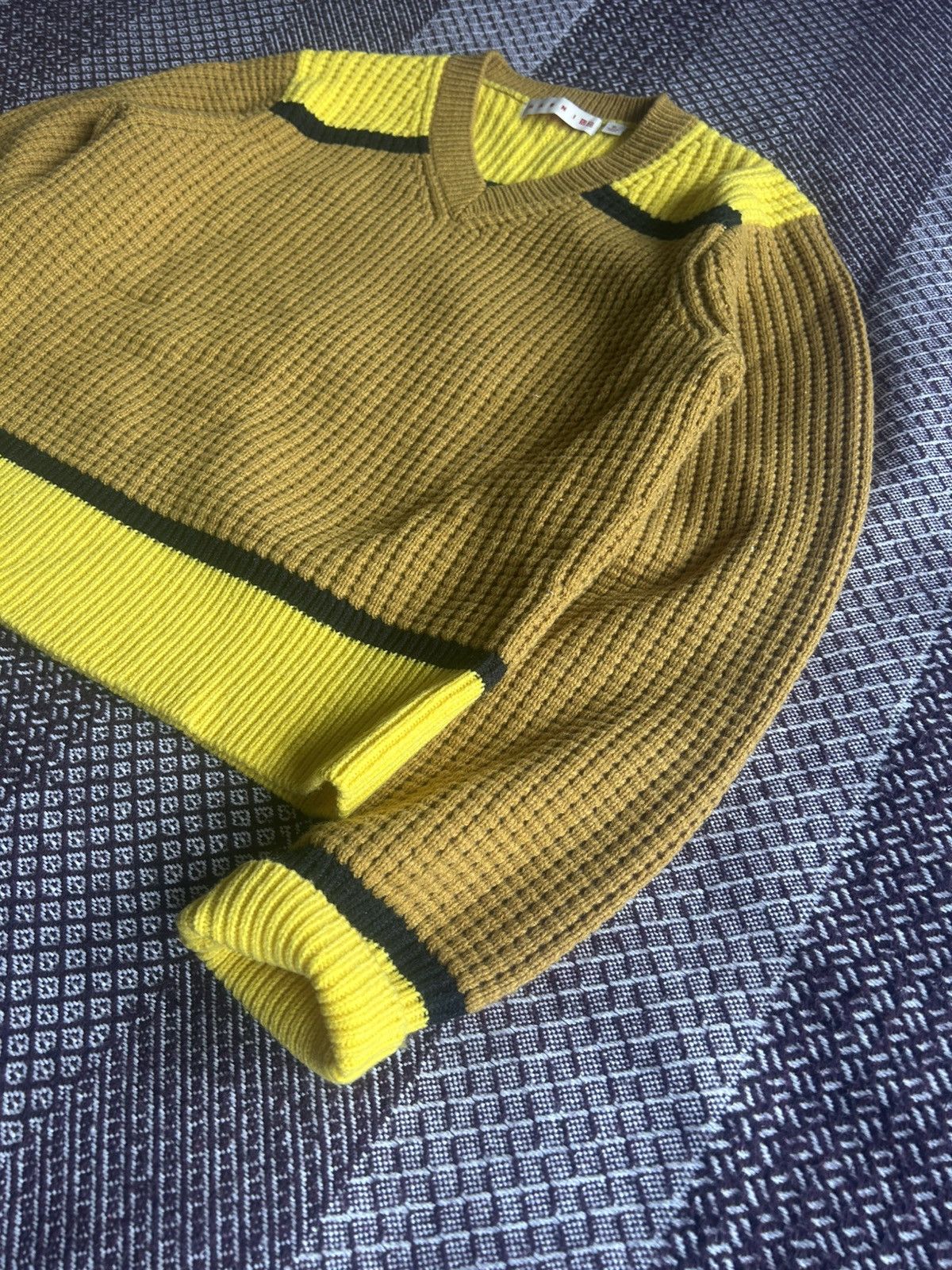 Japanese Brand × Marni Uniqlo x Marni Knitted V Neck Long Sleeve Sweater Streetwear Size XL / US 12-14 / IT 48-50 - 5 Thumbnail