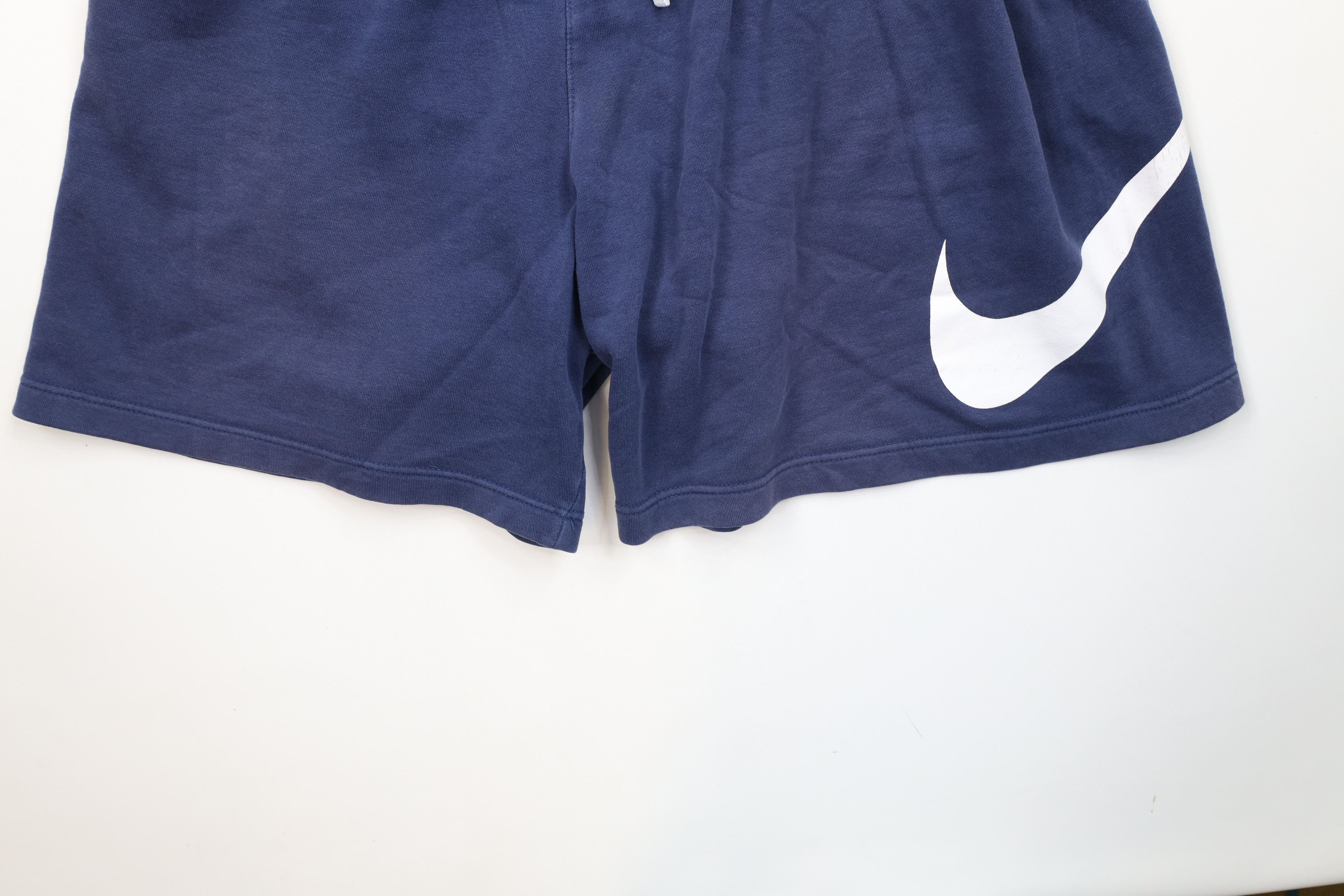 Nike Vintage Y2K Nike Swoosh Above Knee Sweatpants Shorts Blue Size US 38 / EU 54 - 4 Thumbnail