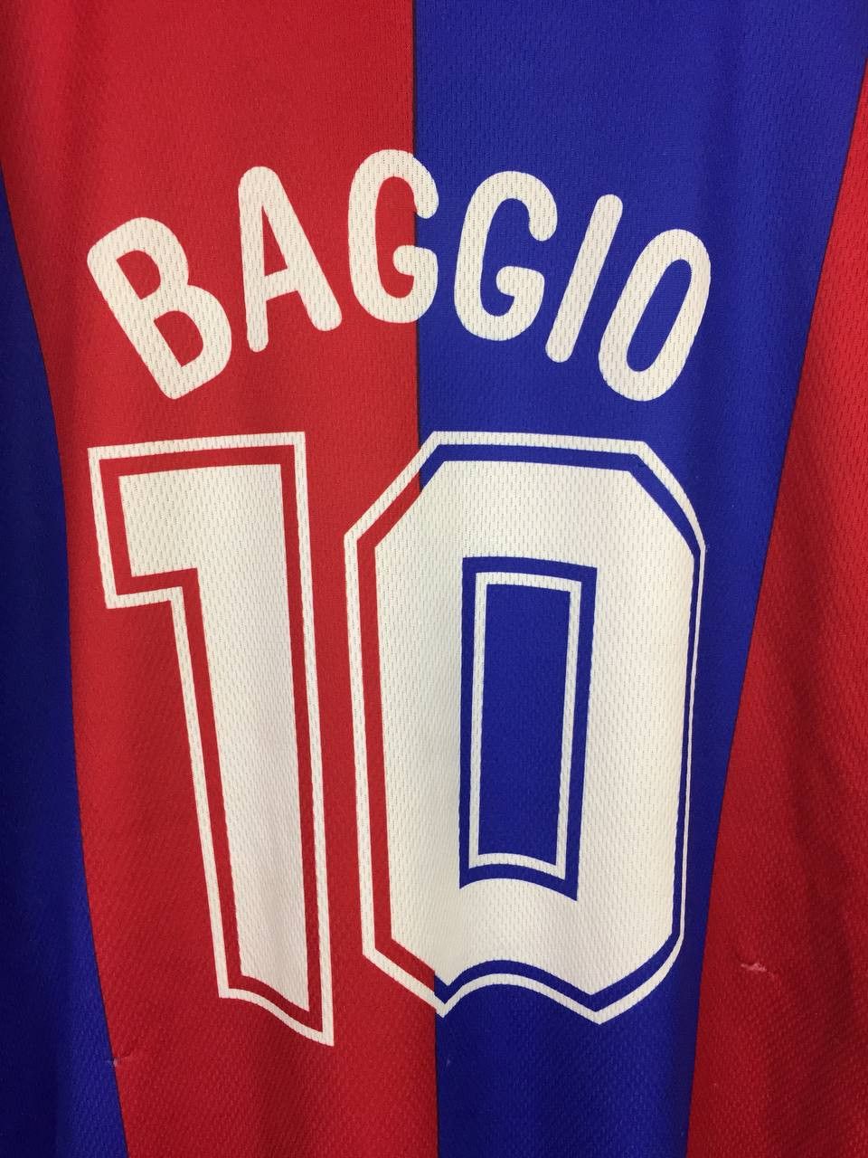 Vintage Vtg Bologna FC Roberto Baggio Home Kit 1997/98 Soccer Jersey Size US L / EU 52-54 / 3 - 10 Thumbnail