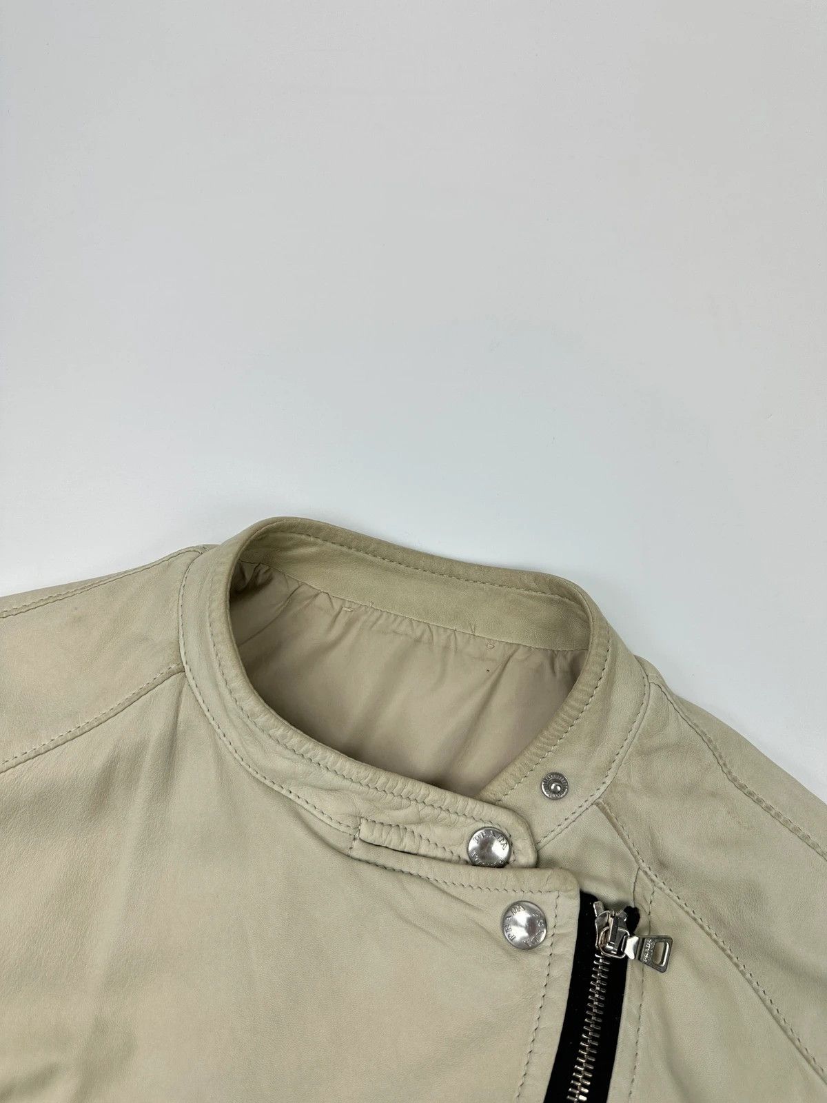 Prada Prada Sport FW02 Beige Perfecto Leather Multi Pocket Jacket Size M / US 6-8 / IT 42-44 - 2 Thumbnail