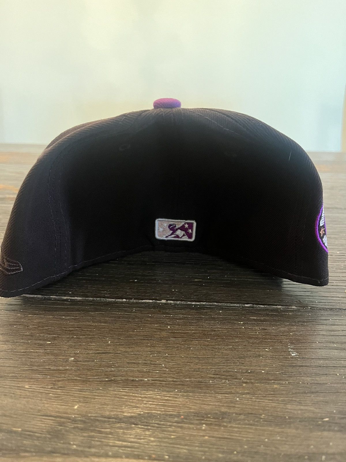 MLB × New Era Exclusive Fitteds Buffalo Bisons Corduroy Size 7 1/8 Size ONE SIZE - 9 Thumbnail