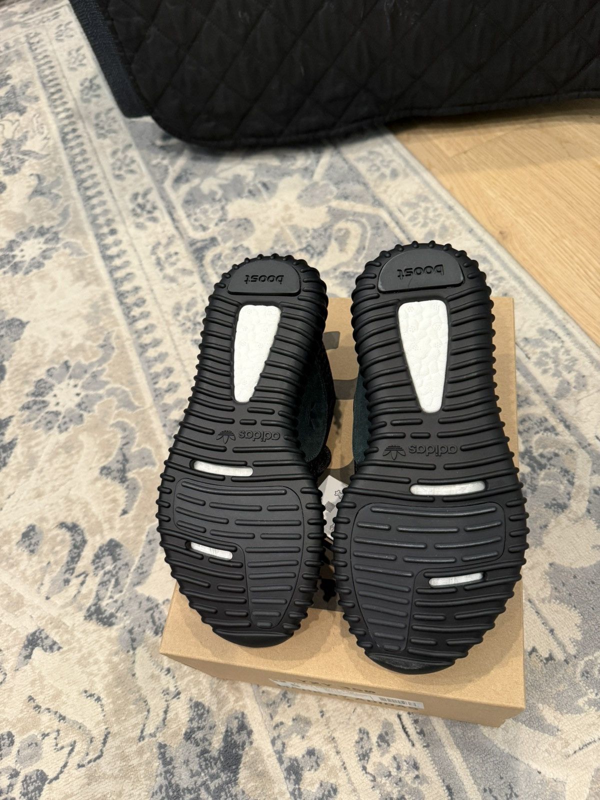 Adidas Yeezy Boost 350 Pirate Black Size 5 Size US 5 / EU 37 - 5 Thumbnail