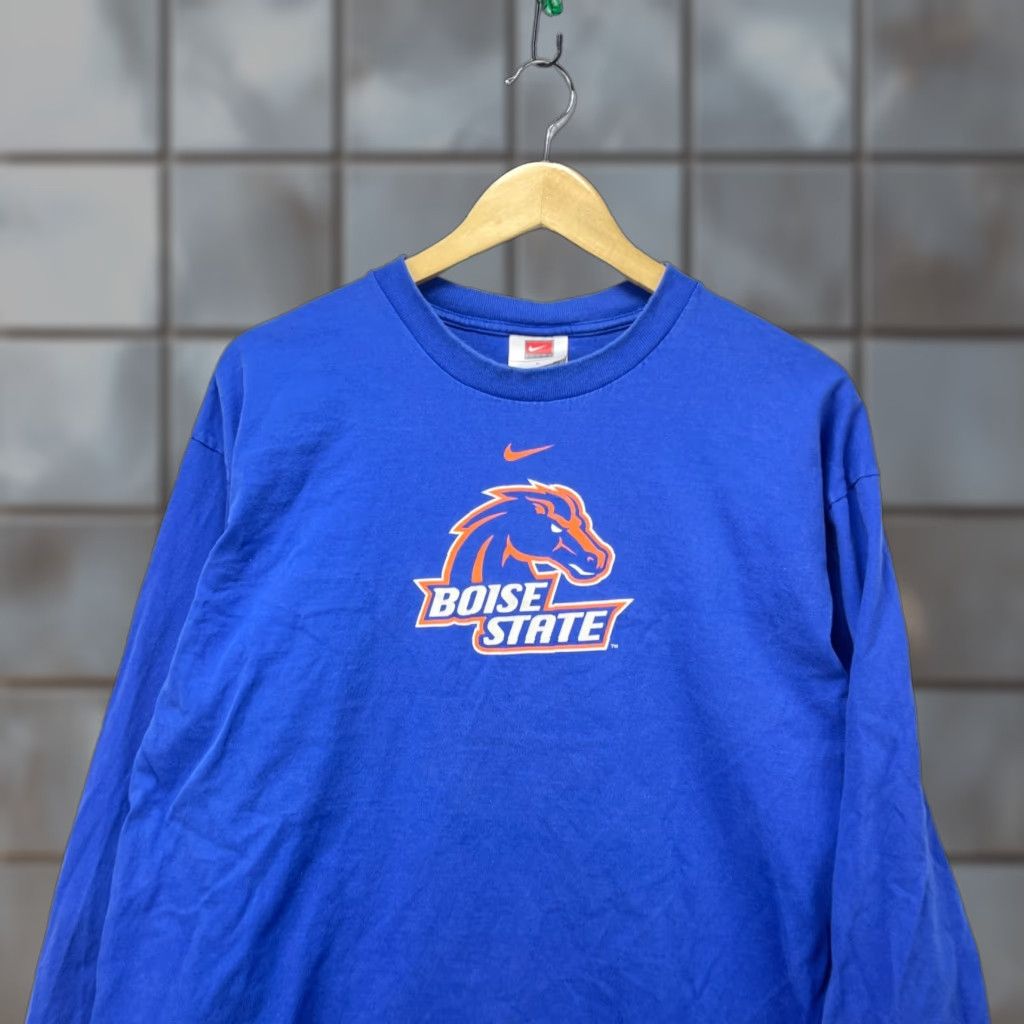 Nike VINTAGE Nike Boise State Broncos University T-Shirt Long Sleeve Center Swoosh Large Blue Mens L Size US L / EU 52-54 / 3 - 1 Thumbnail