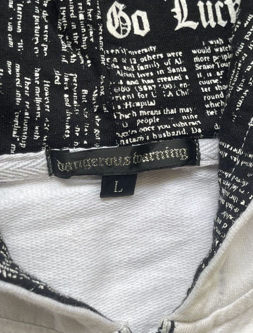 Japanese Brand Y2K Dangerous Warning Skull Hoodie Size US M / EU 48-50 / 2 - 5 Thumbnail