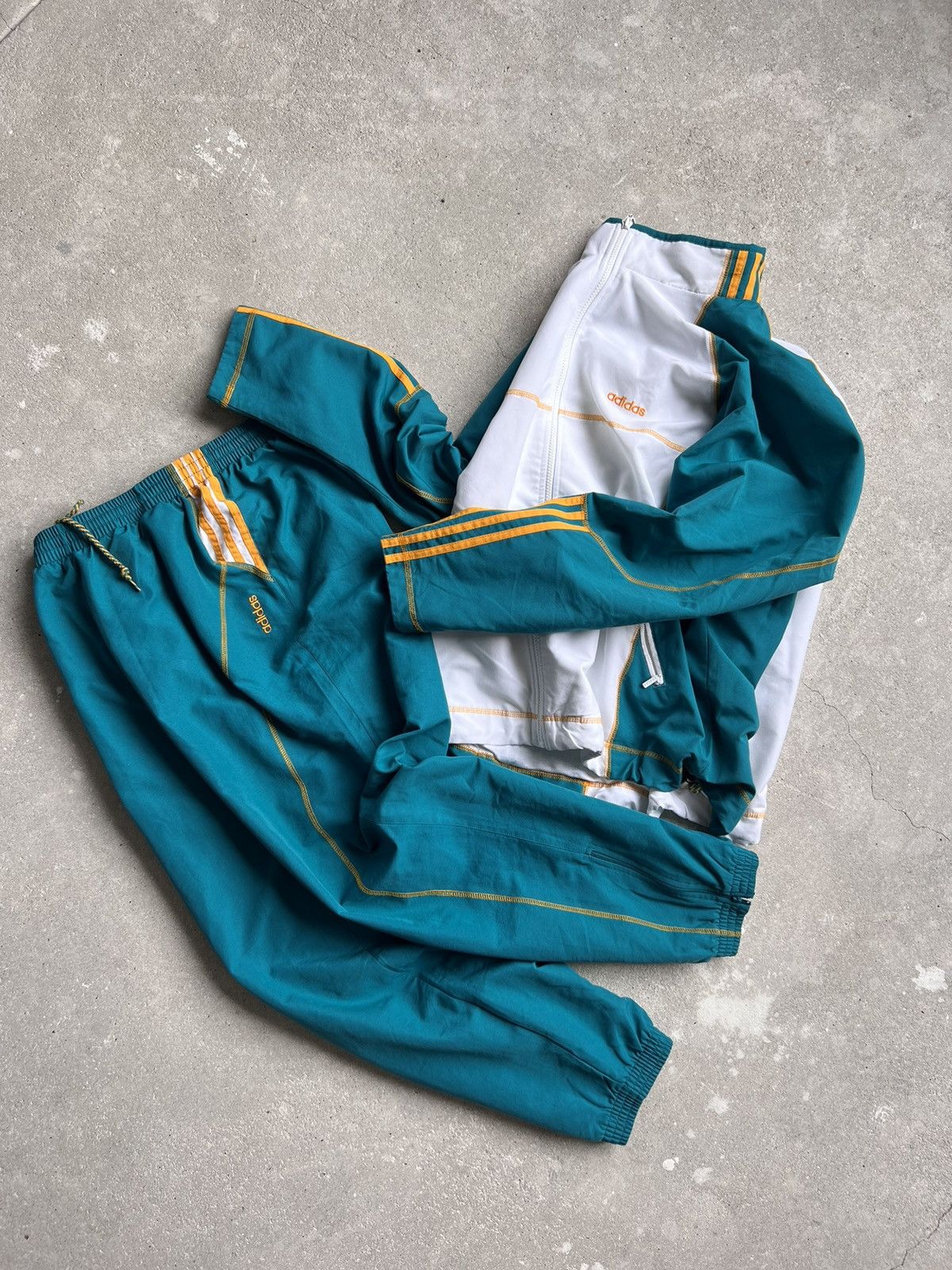Adidas 90s Adidas Retro Track Suit Rare Size US 32 / EU 48 - 1 Thumbnail