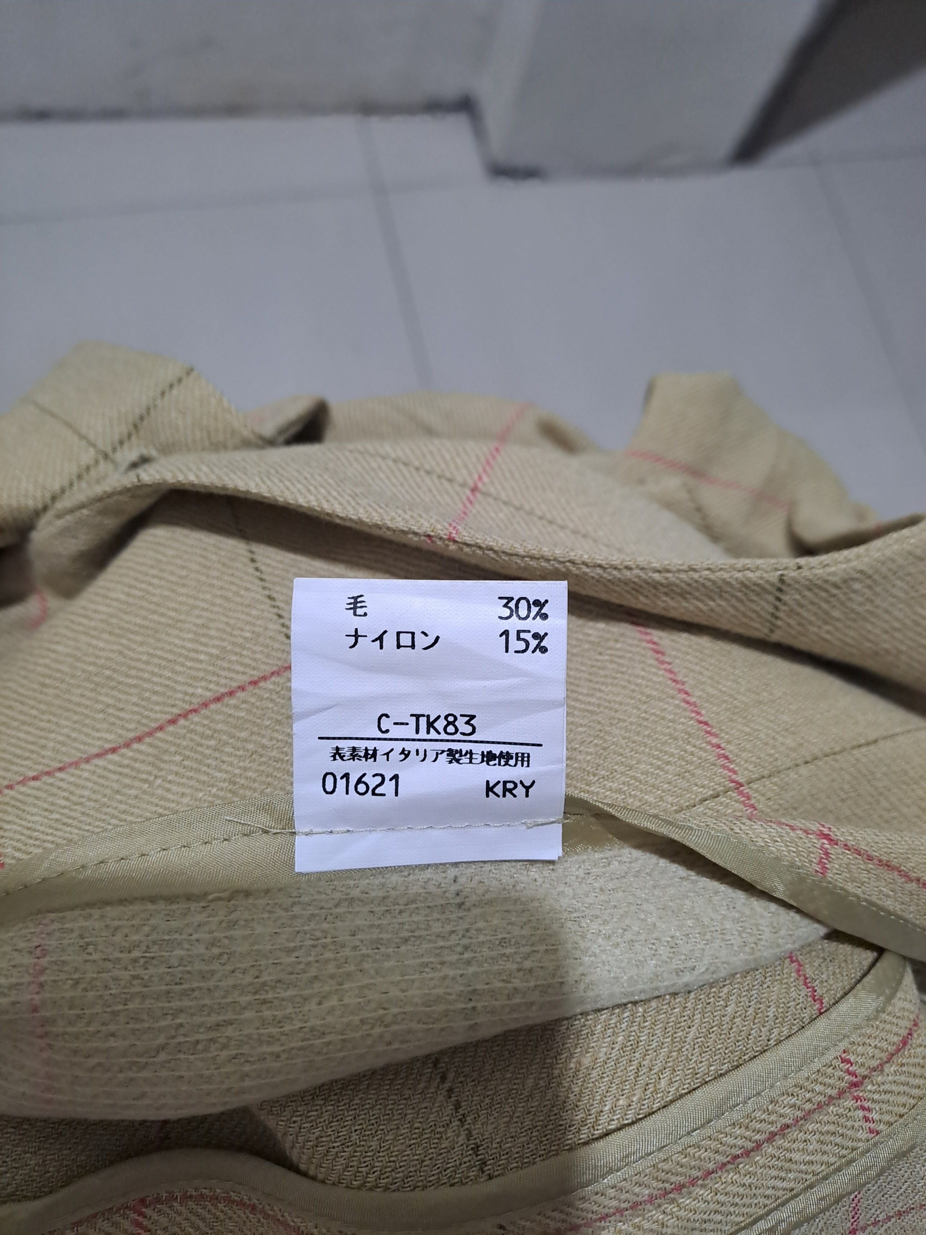 Burberry Vintage Burberry Blazer Size M / US 6-8 / IT 42-44 - 4 Thumbnail