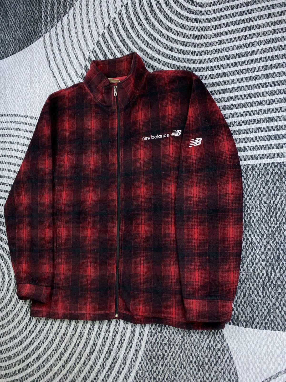 New Balance Vintage New Balance Red Checked Fleece Zipper Jacket Size US XL / EU 56 / 4 - 4 Thumbnail