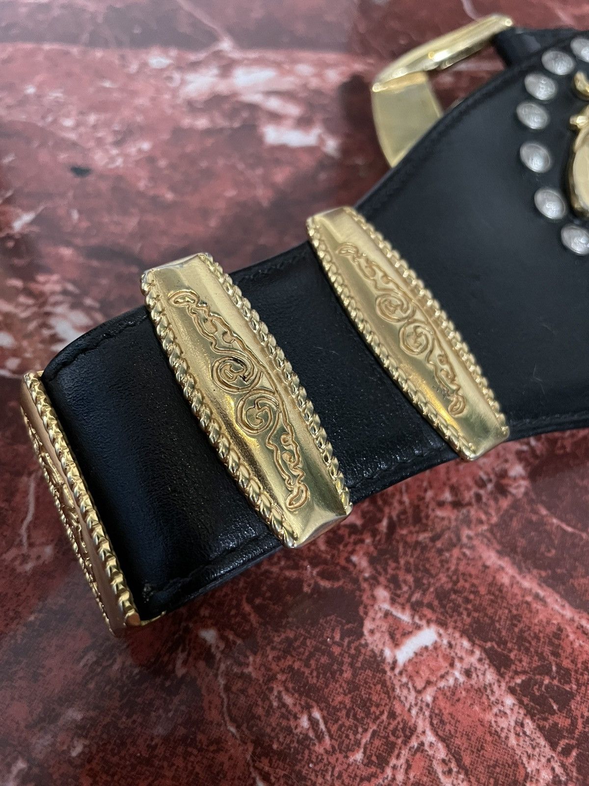Versace Vintage GIANNI VERSACE C1992 gold boxing belt Size ONE SIZE - 4 Thumbnail