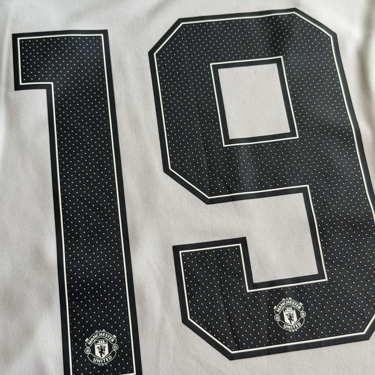 Adidas Marcus Rashford #19 FC Manchester United 17/18 Soccer Jersey Size US L / EU 52-54 / 3 - 13 Thumbnail