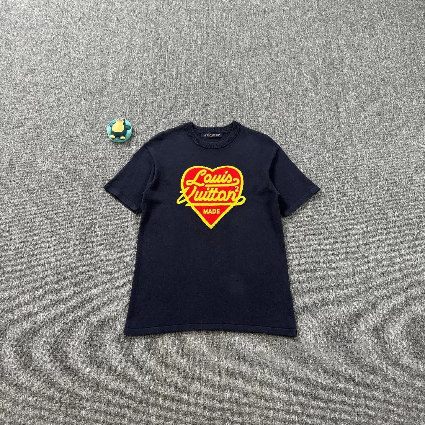 Nigo LV Nigo Collaboration Heart T-shirt. Size US L / EU 52-54 / 3 - 1 Thumbnail