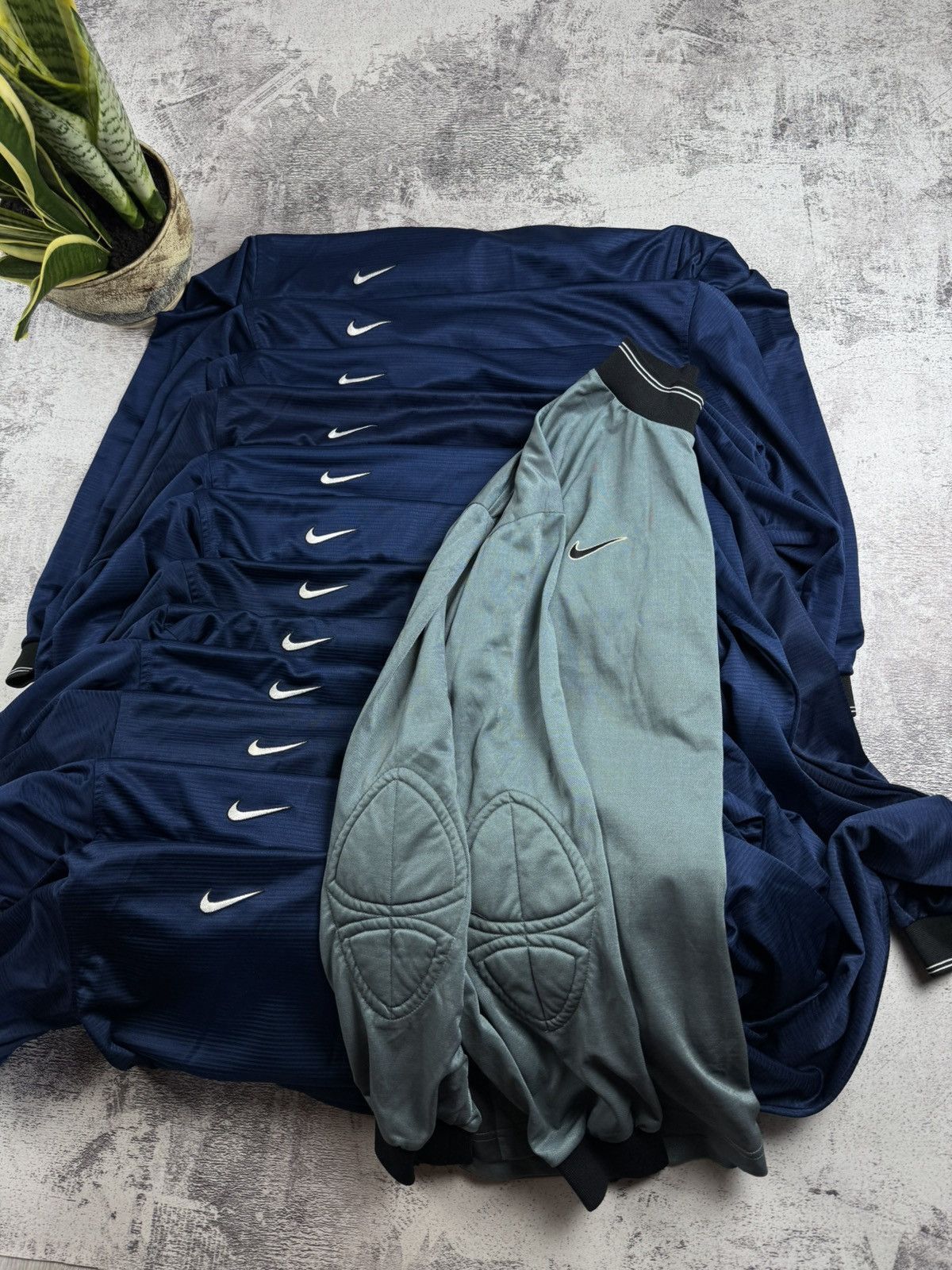 Nike Nike Team Soccer Kit Full Set 13 Goalkeeper Jerseys Long Sleeve Football Jerseys Size US L / EU 52-54 / 3 - 5 Thumbnail