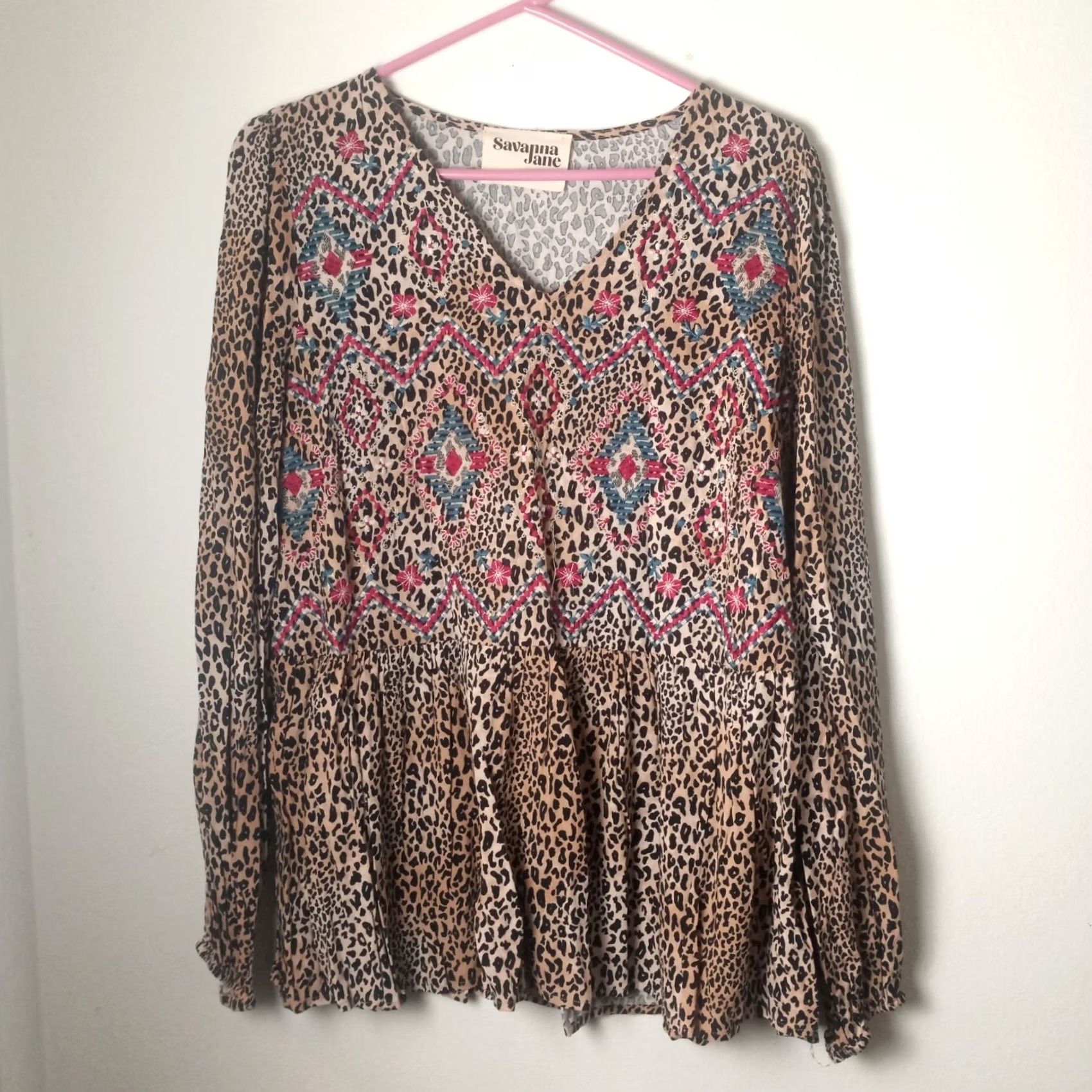 Vintage Savanna Jane Womens Animal Print Embroidered Top Medium Brown Rayon Ruffle hem Size M / US 6-8 / IT 42-44 - 2 Thumbnail