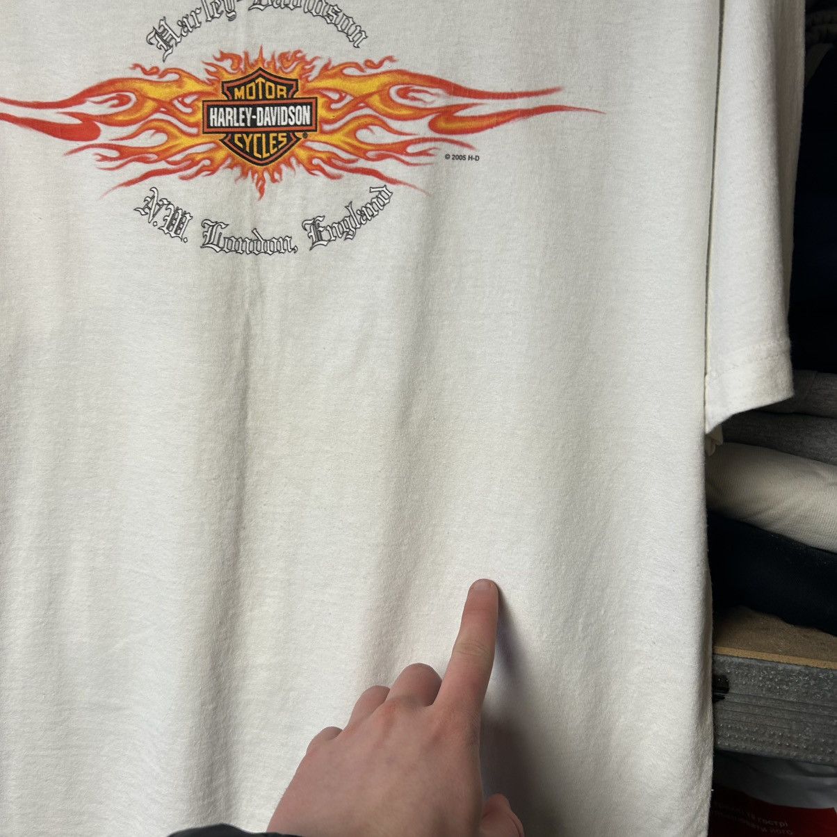 Harley Davidson Vintage Harley Davidson 2005 big fire logo white motorcycles Size US L / EU 52-54 / 3 - 5 Thumbnail