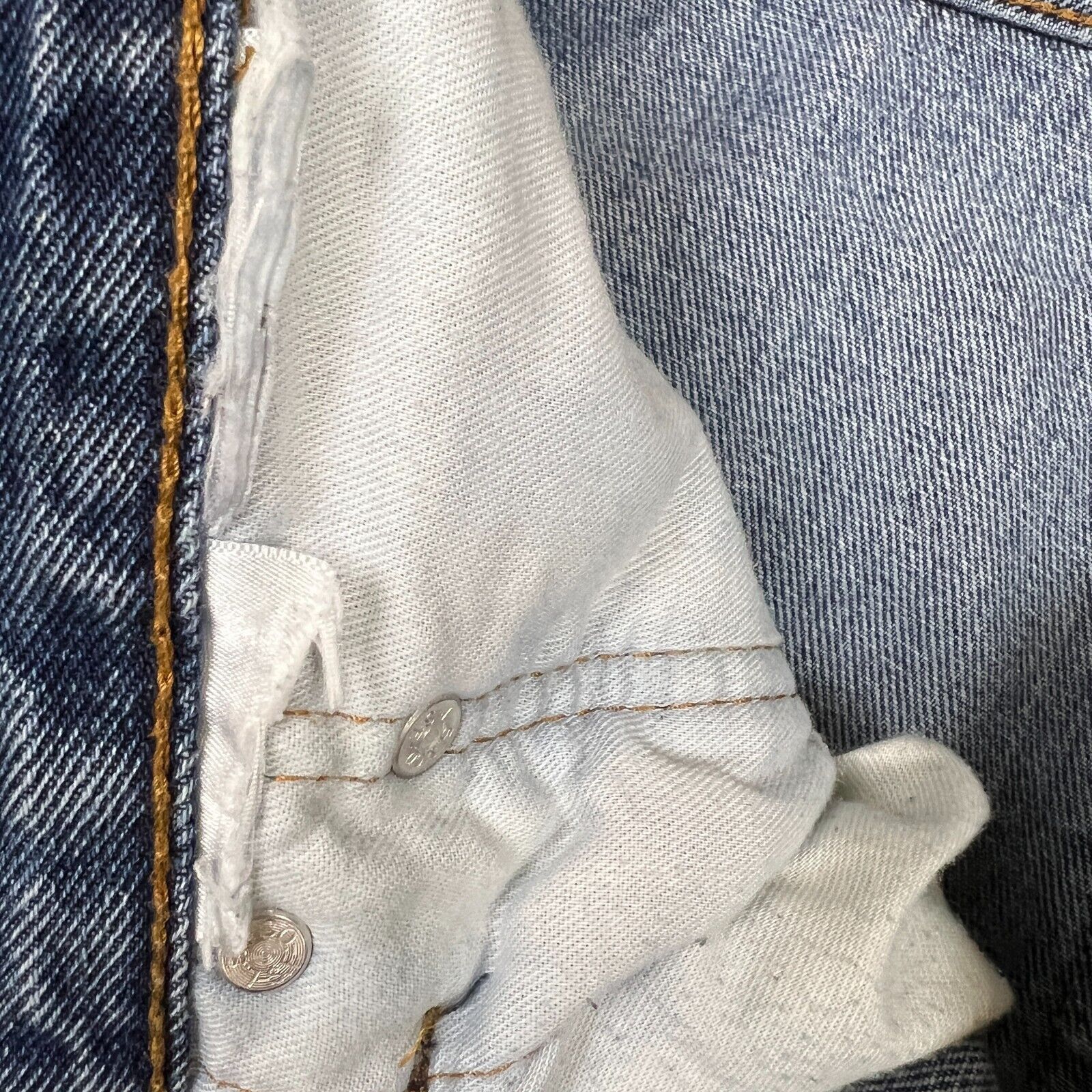 Levi's × Vintage Levi's 516 Jeans Mens 34x34 Slim Straight Light Wash Denim Size US 34 / EU 50 - 10 Thumbnail