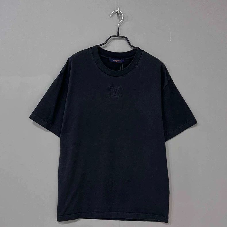 Louis Vuitton Louis Vuitton Black Logo Short Sleeve T-shirt-yf Size US L / EU 52-54 / 3 - 1 Thumbnail