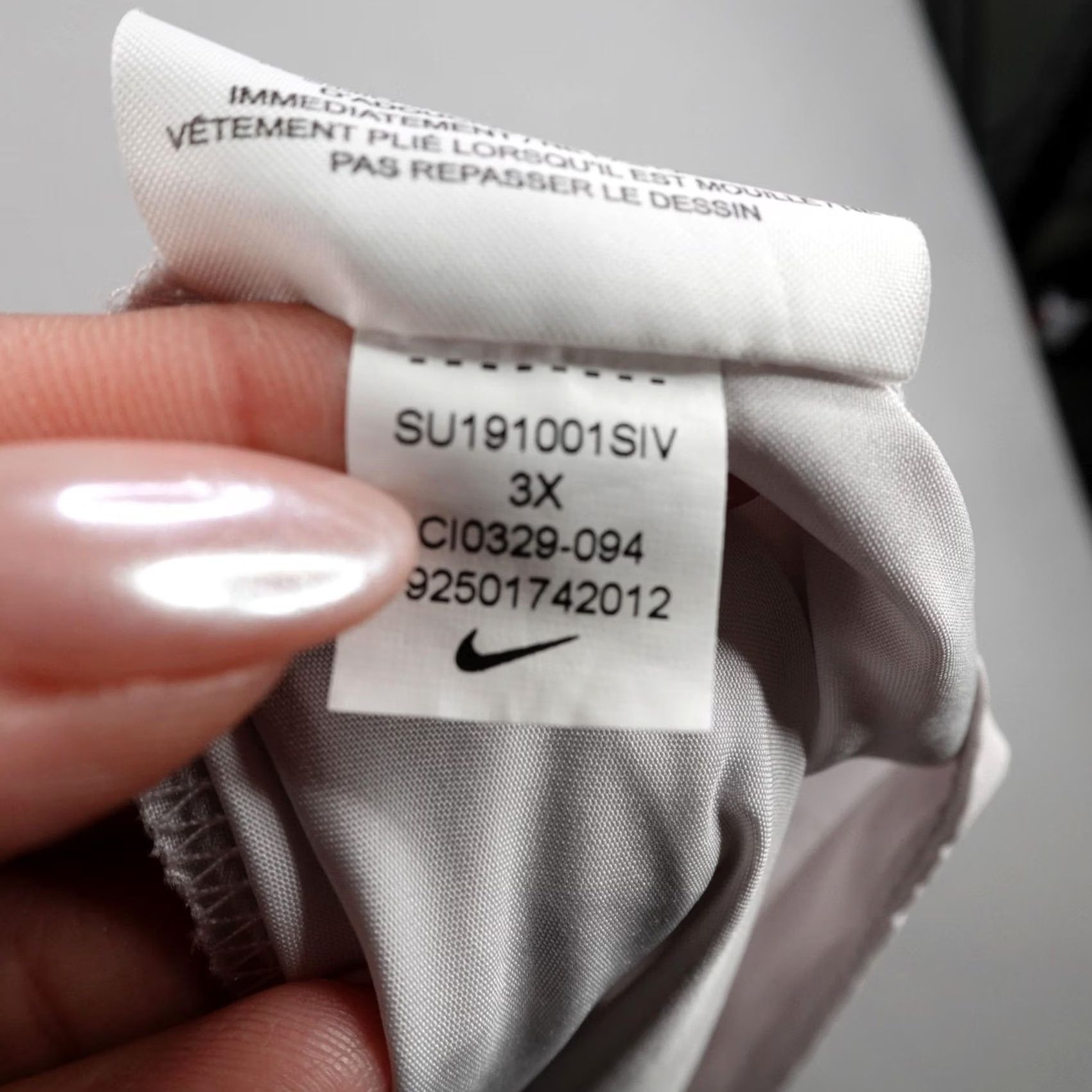 Nike Nike Jacket Women 3X Gray Geometric Windbreaker 1/2 Zip Pullover Dri Fit Running Size XXL / US 16-18 / IT 52-54 - 3 Thumbnail