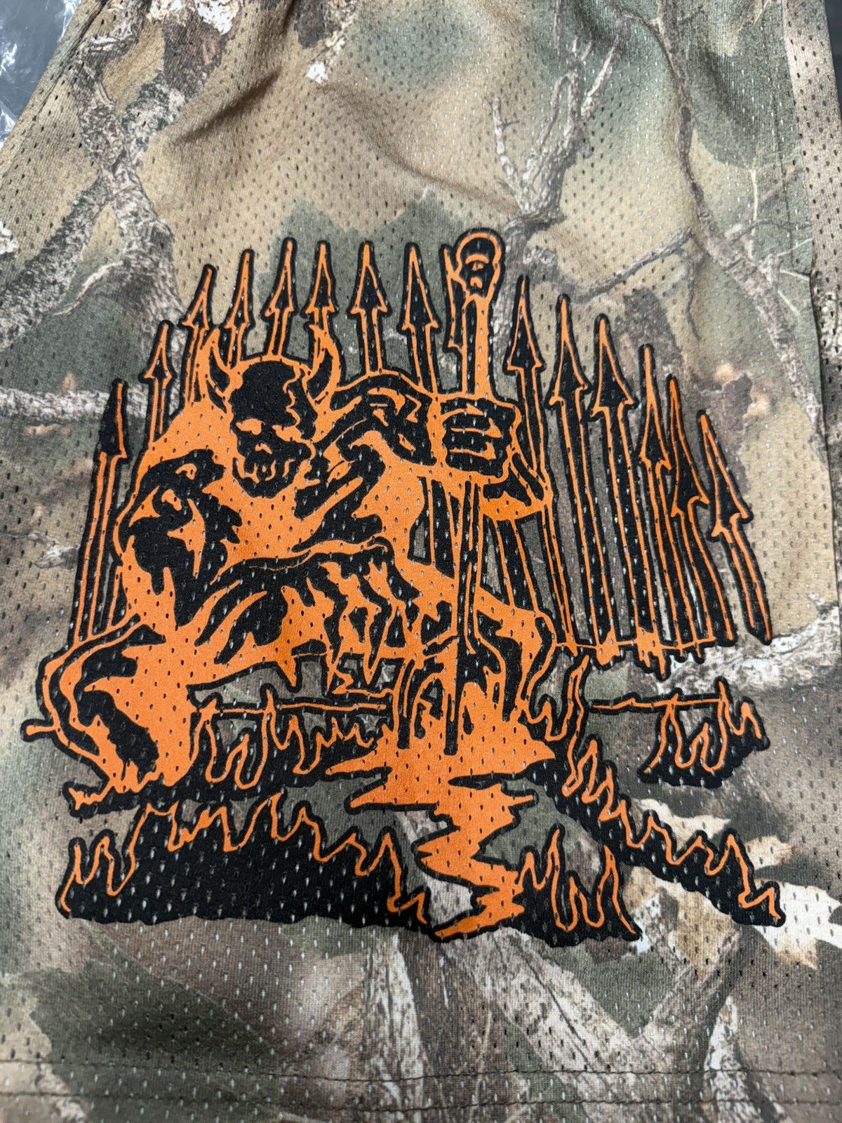 Warren Lotas Warren Lotas Demon Guard Faded Hunting Camo mesh shorts Size US 35 - 10 Thumbnail