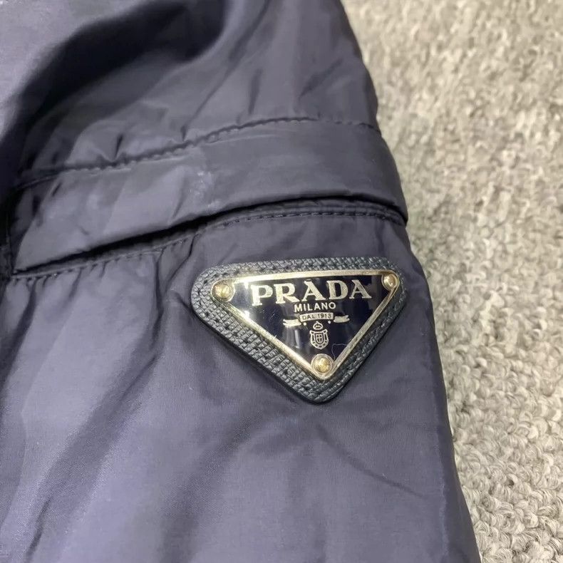 Prada Prada Dark blue triangle logo nylon cotton jacket 2501-Next Size US L / EU 52-54 / 3 - 5 Thumbnail