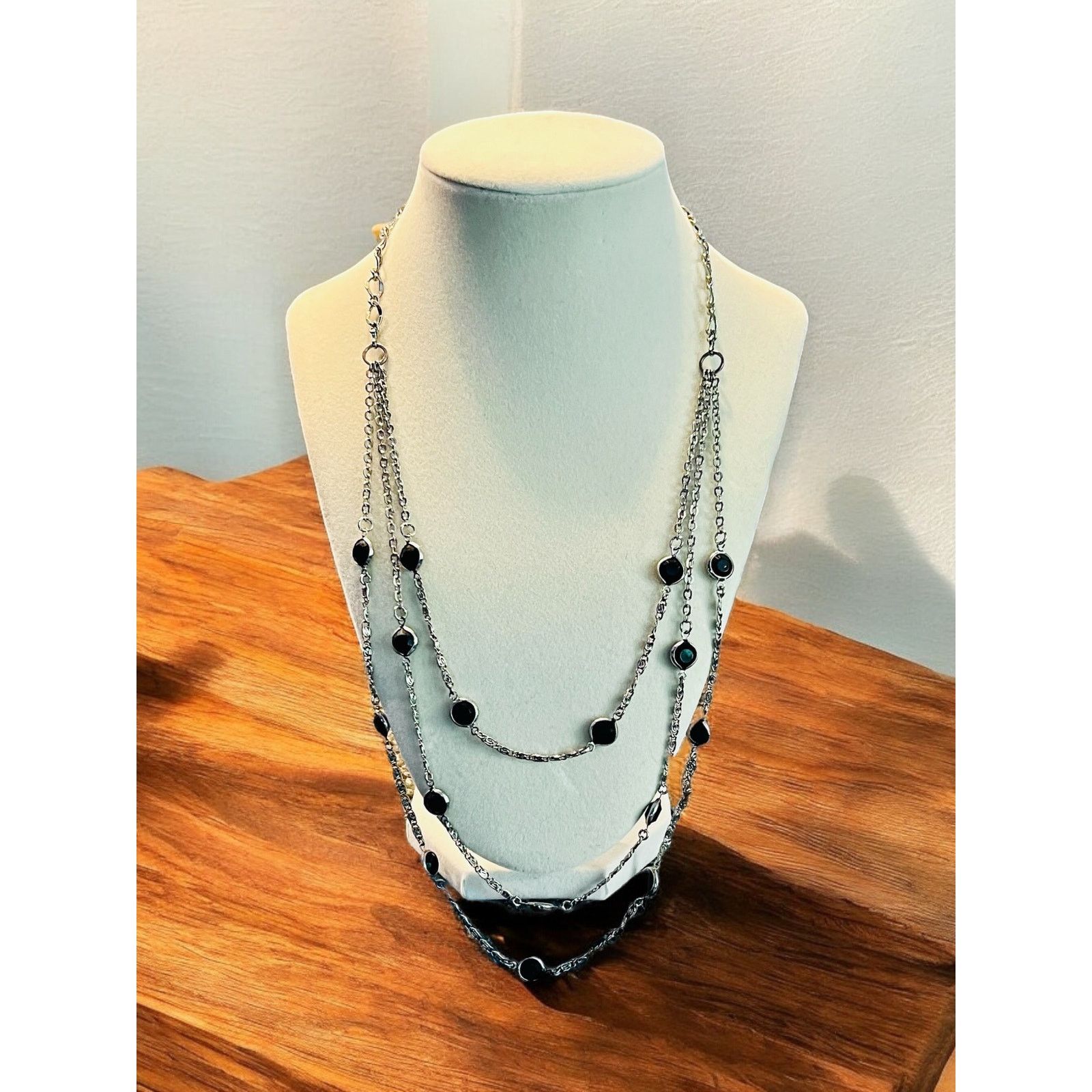 Vintage Silver Tone Jewelry Set-Black Bead Necklace & Drop Earrings Size ONE SIZE - 5 Thumbnail