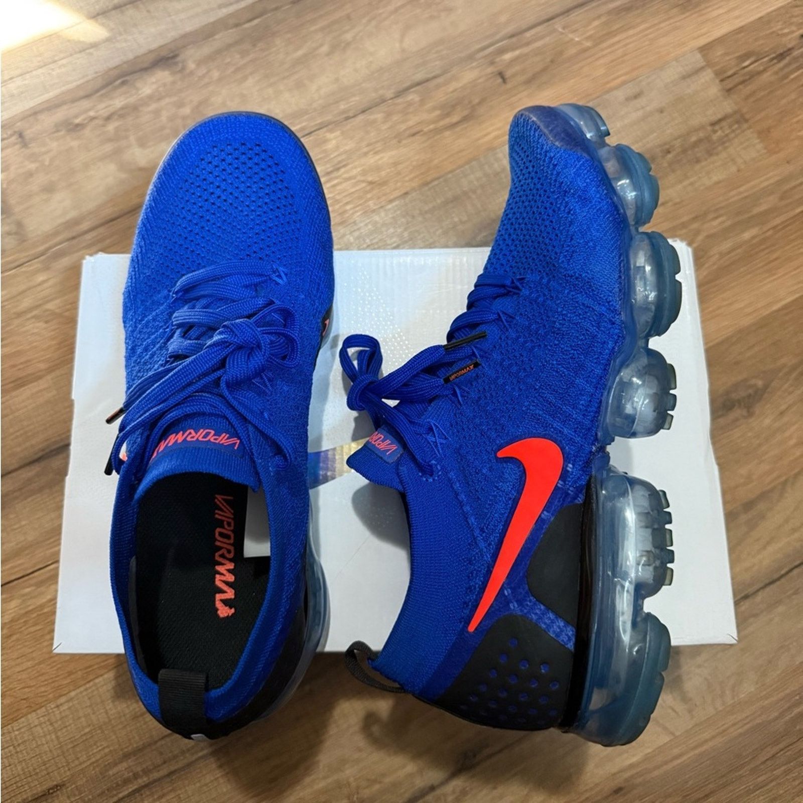 Nike 2017 Nike Air Vapormax Flyknit 2 'Racer Blue Total Crimson' Size US 10 / EU 43 - 4 Thumbnail
