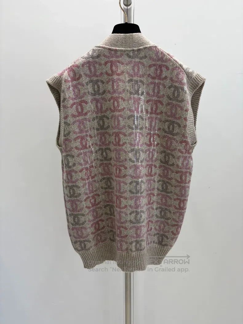 Chanel Chanel Pink sequin double C logo knitted cardigan vest Size XS / US 0-2 / IT 36-38 - 2 Thumbnail